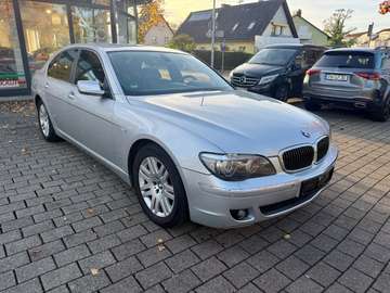 740i
