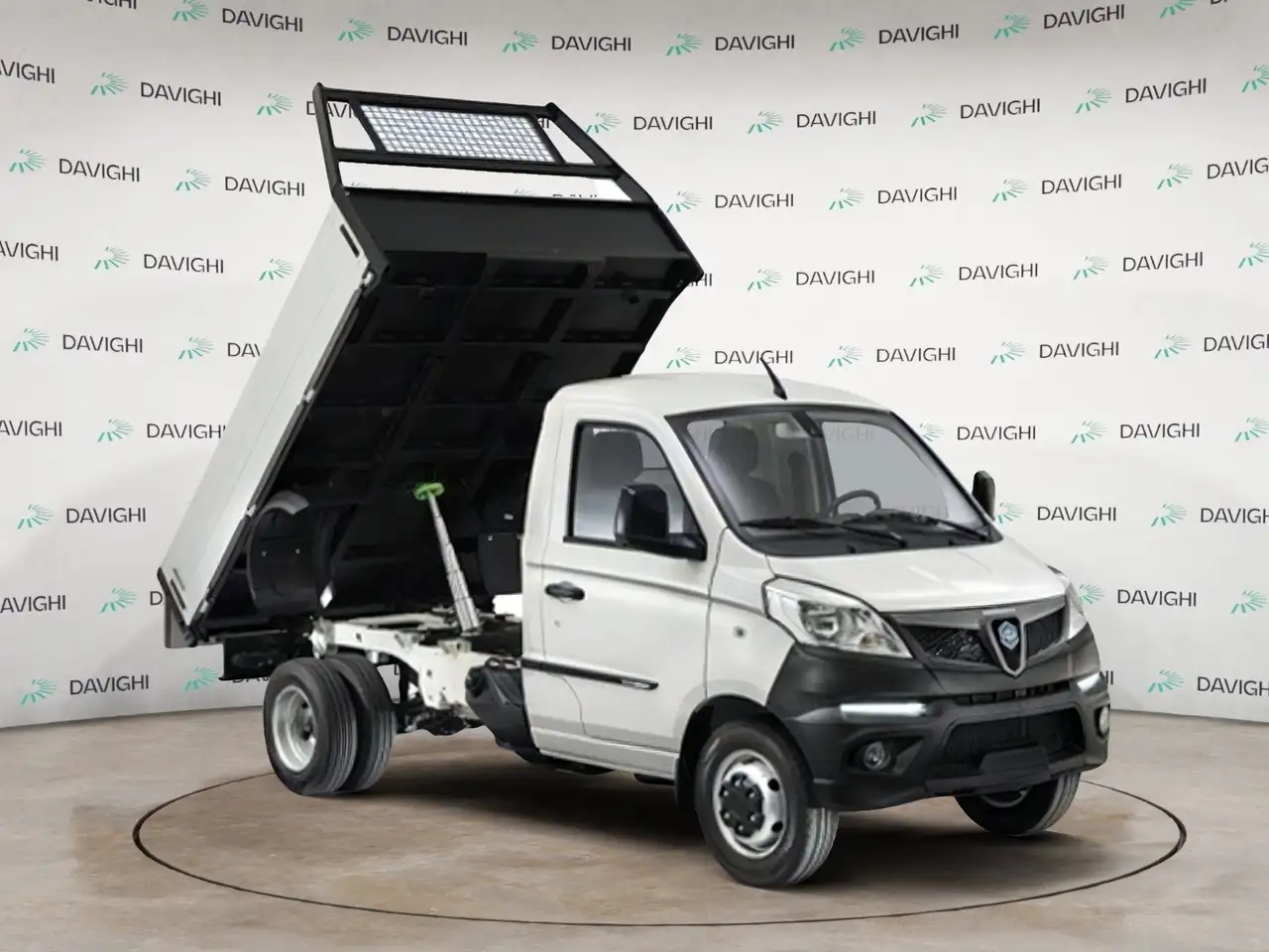 Piaggio Porter 2025