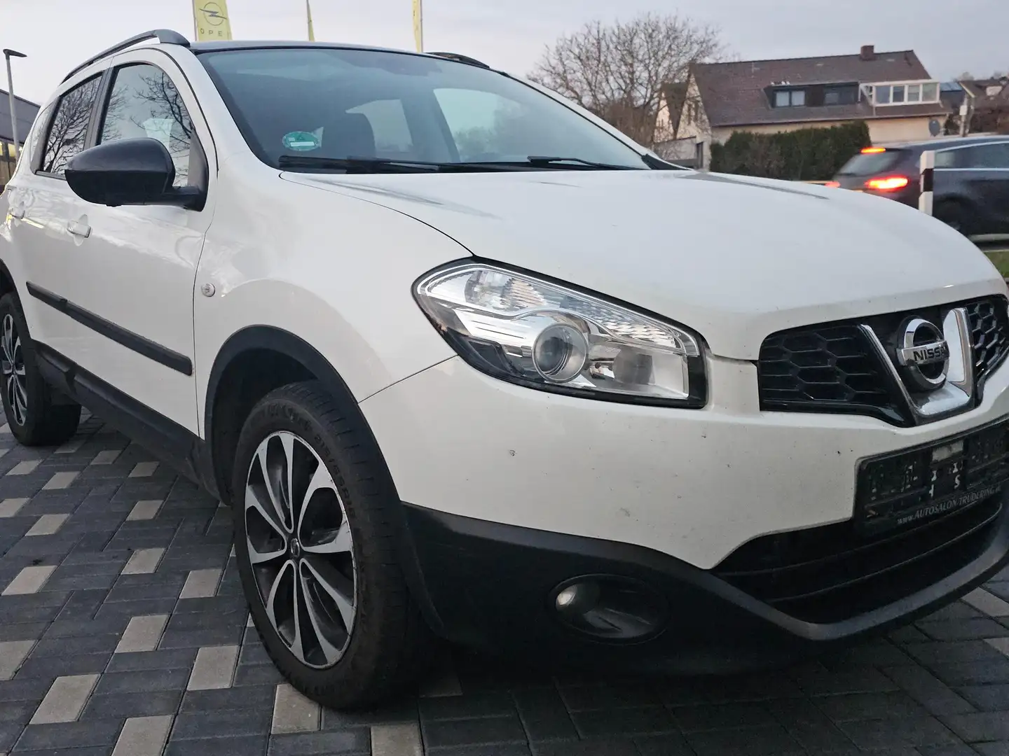 Nissan Qashqai Qashqai Diesel 1.6 dCi 4x4 360° Pano Nav Leder Weiß - 2