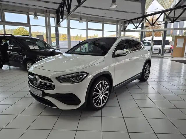 Mercedes-Benz GLA 250 AMG-Line