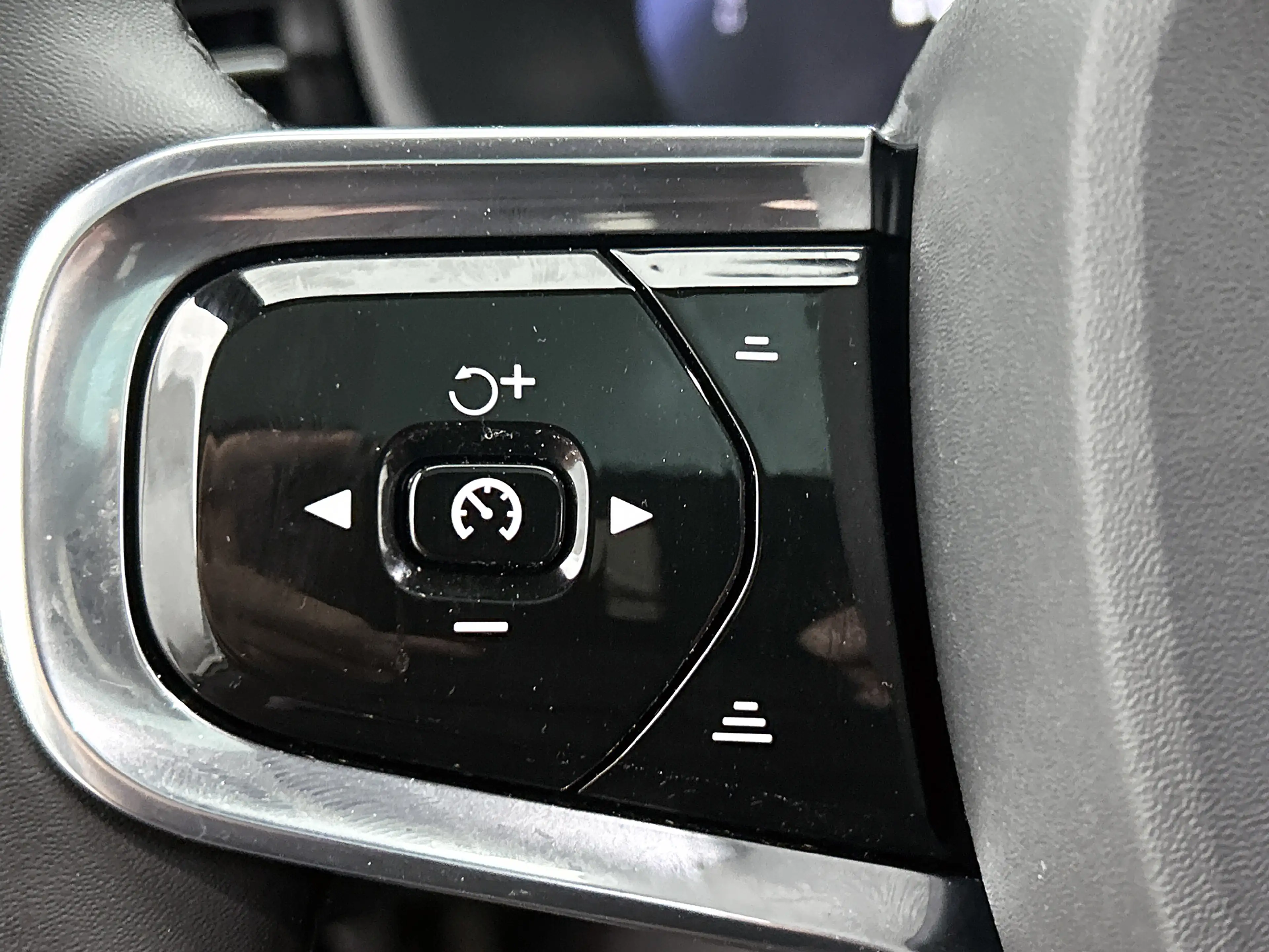 Polestar 2 Long Range Dual motor Prime 82 kWh Pack Pilot / Pl — photo 6