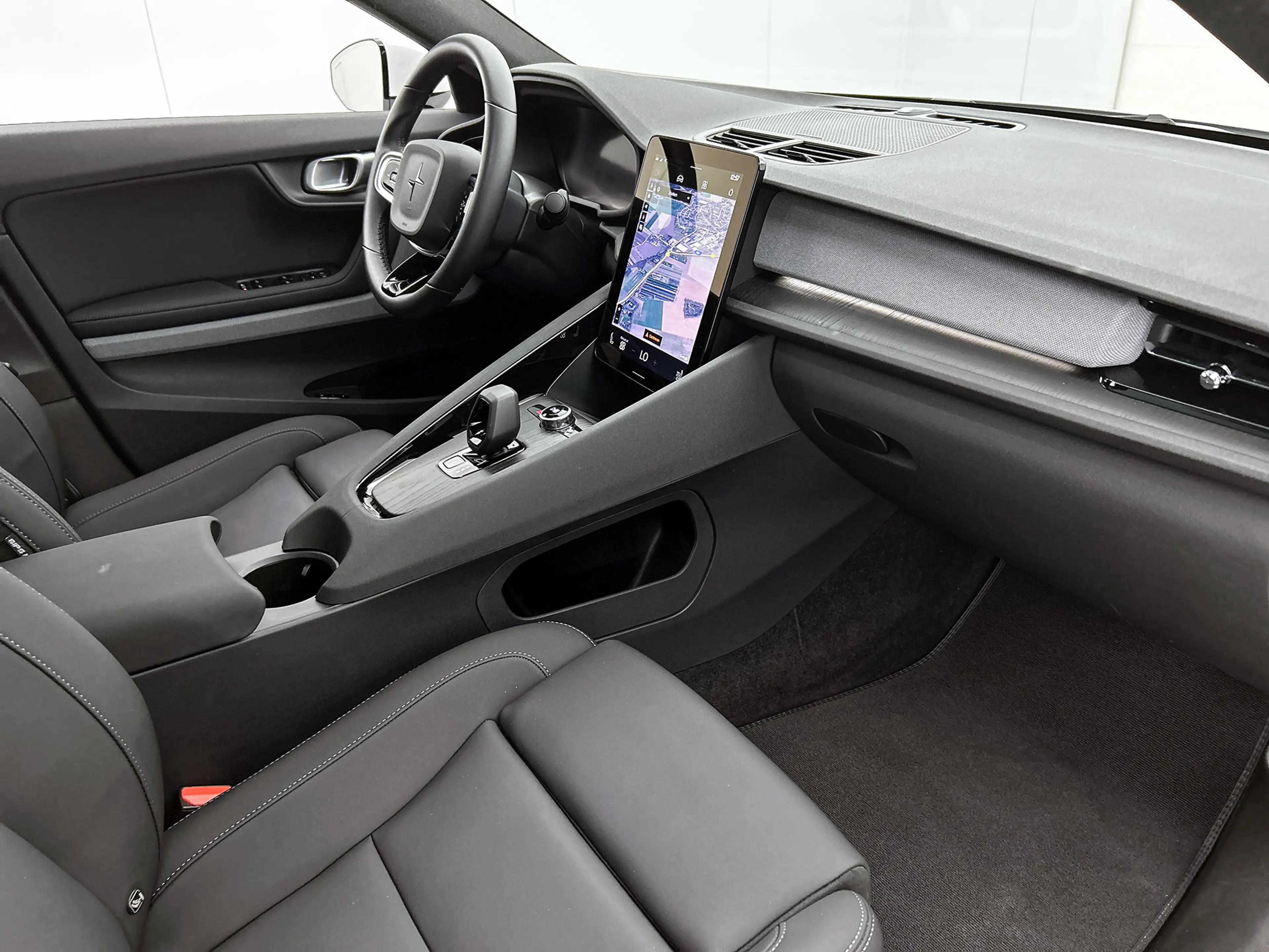 Polestar 2 Long Range Dual motor Prime 82 kWh Pack Pilot / Pl — photo 23