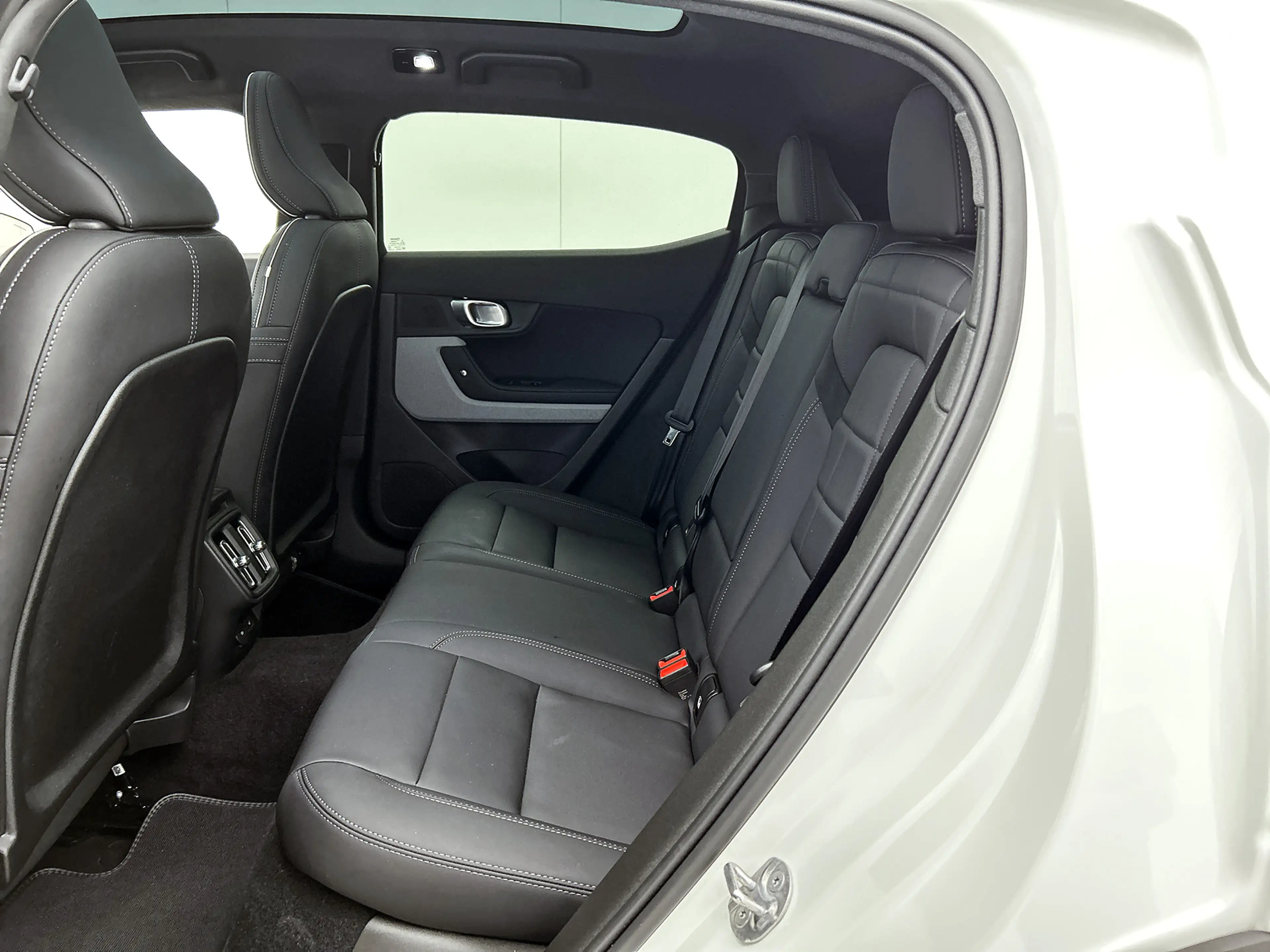Polestar 2 Long Range Dual motor Prime 82 kWh Pack Pilot / Pl — photo 28