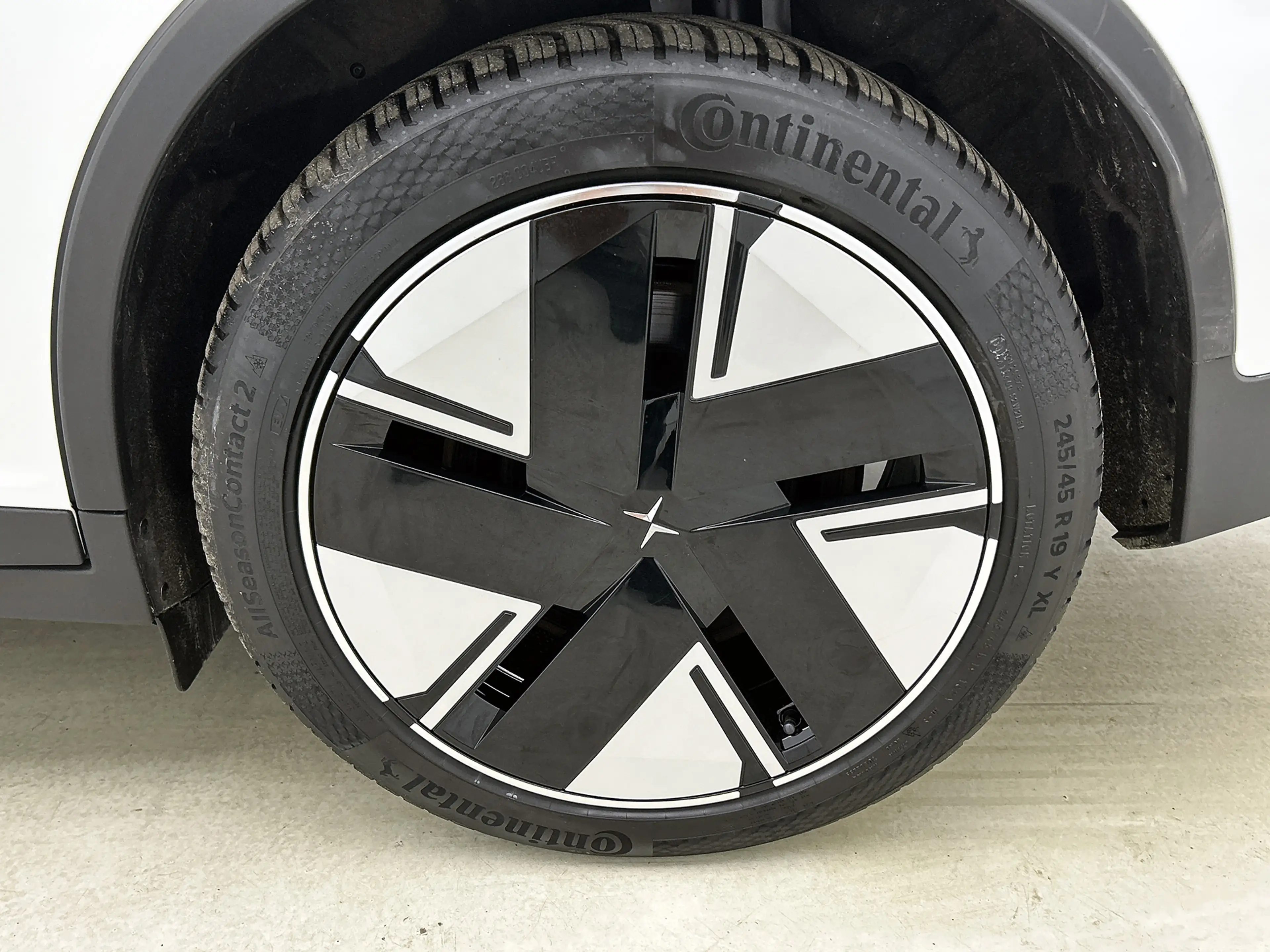 Polestar 2 Long Range Dual motor Prime 82 kWh Pack Pilot / Pl — photo 43