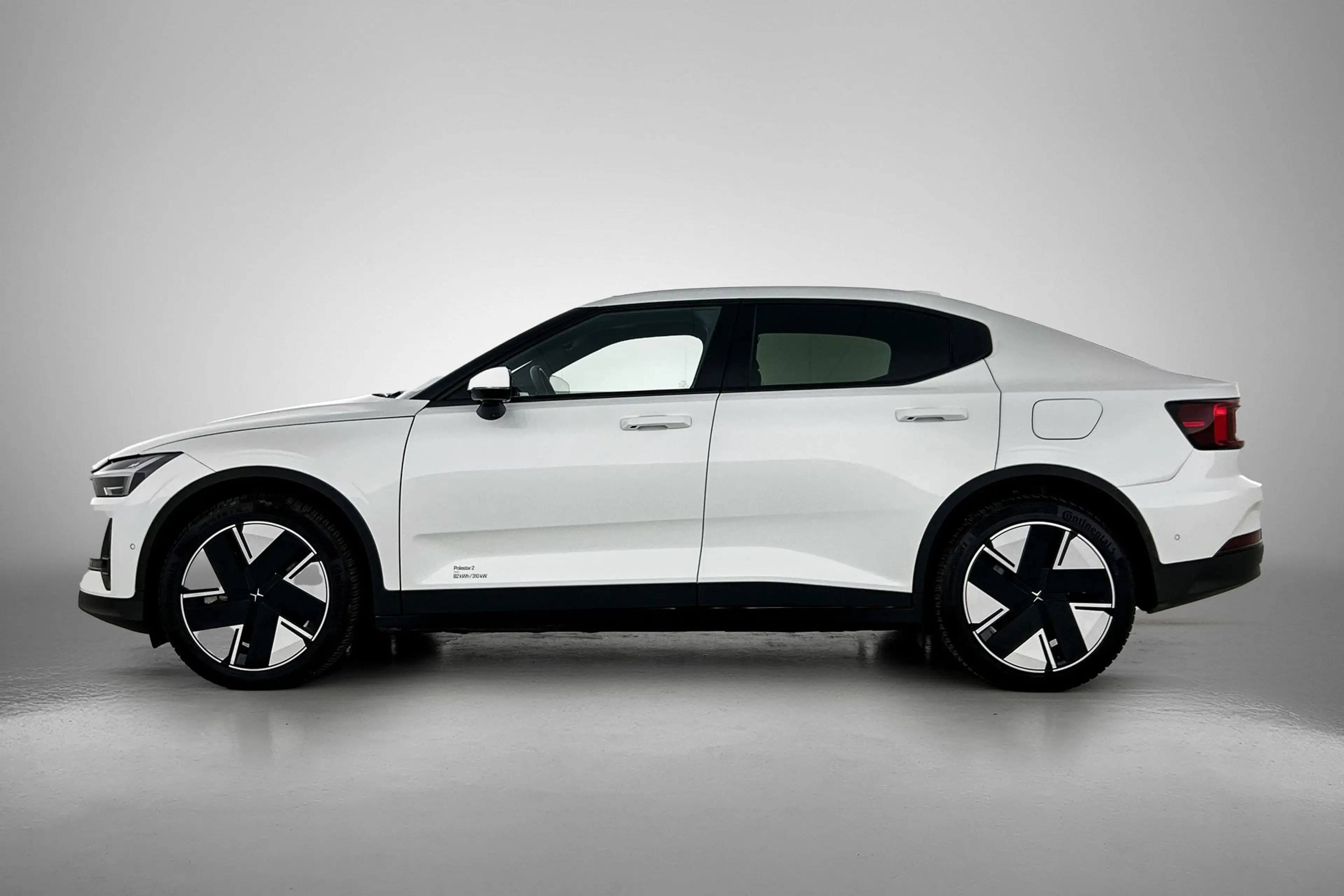 Polestar 2 Long Range Dual motor Prime 82 kWh Pack Pilot / Pl — photo 2