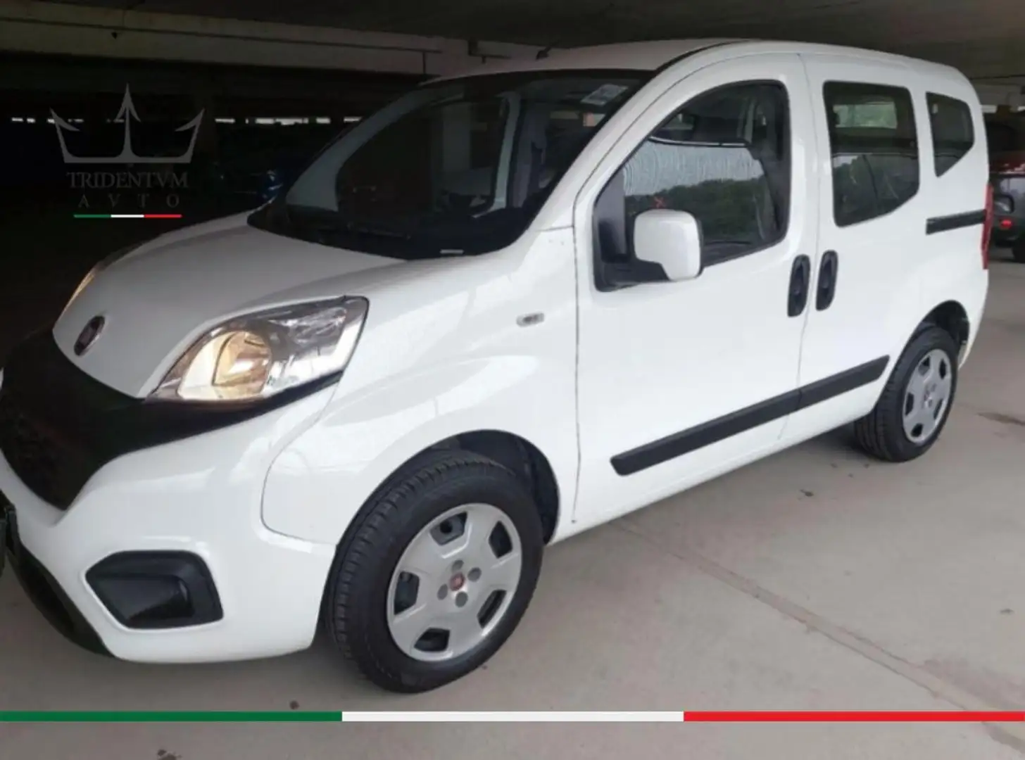 Fiat Qubo 1.4 8v Lounge 77cv Blanc - 2