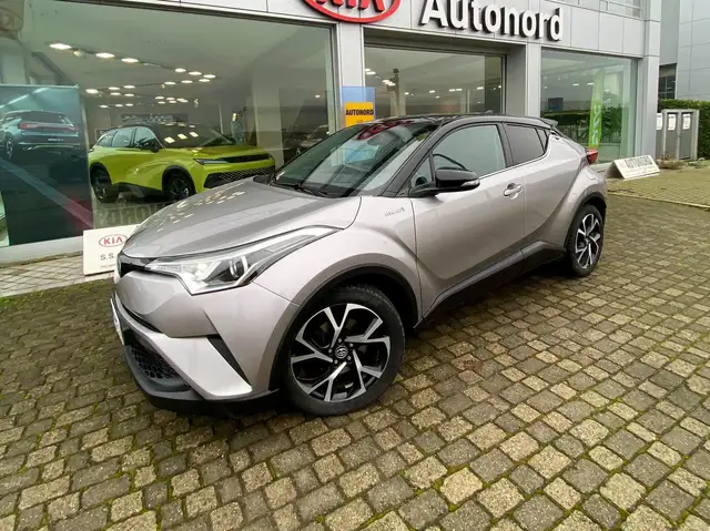 Toyota C-HR C-HR 1.8h Lounge 2wd e-cvt