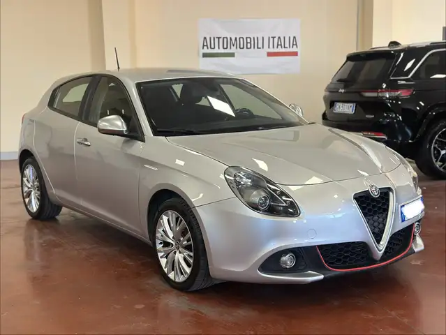 Alfa Romeo Giulietta 1.6 jtdm Super 120cv