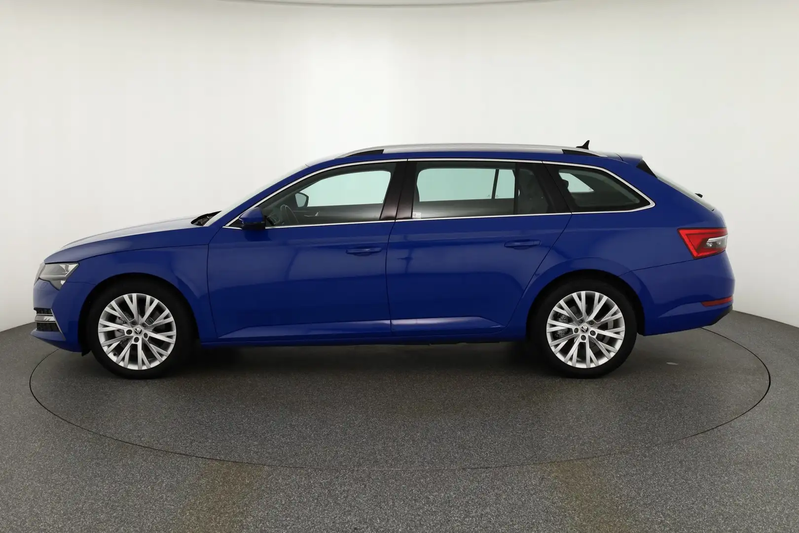 Skoda Superb Combi 1.4 TSI DSG iV LED Standheizung AHK Blau - 2
