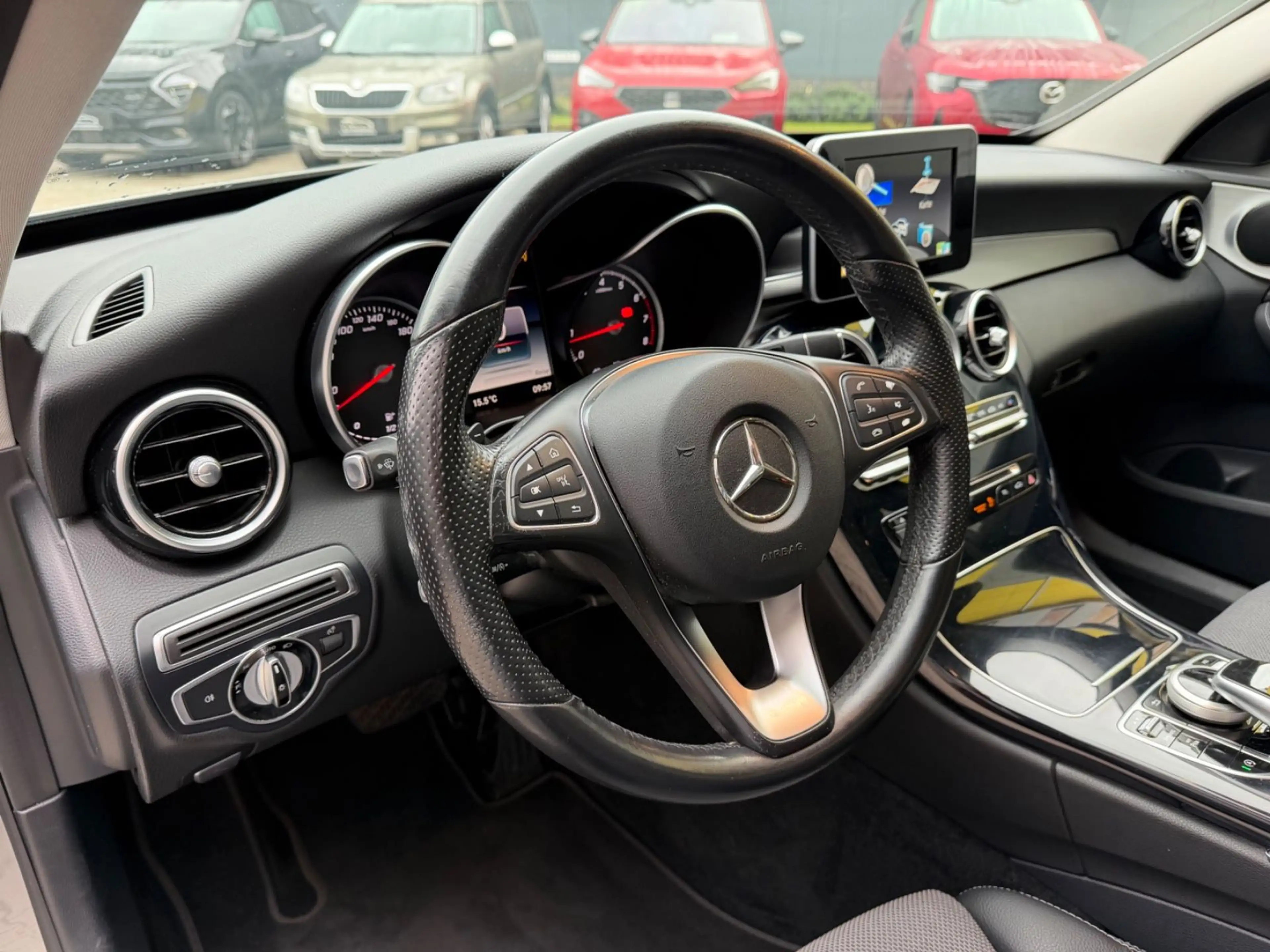 Mercedes-Benz C 180 CGI/LIMOUSINE/AHK/LEDER/SHZ/AUTOMATIK — photo 14