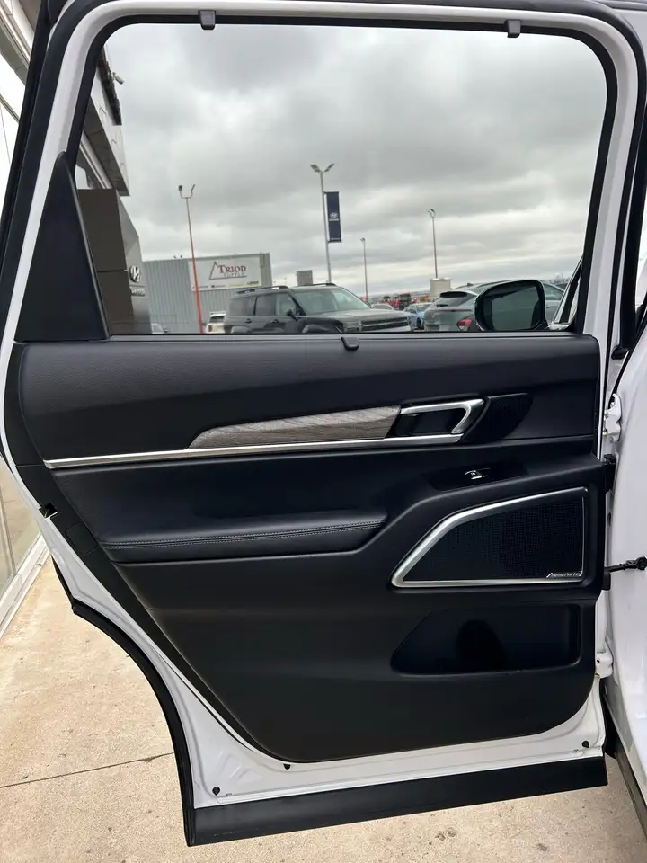 Kia Telluride снимка Kia Telluride