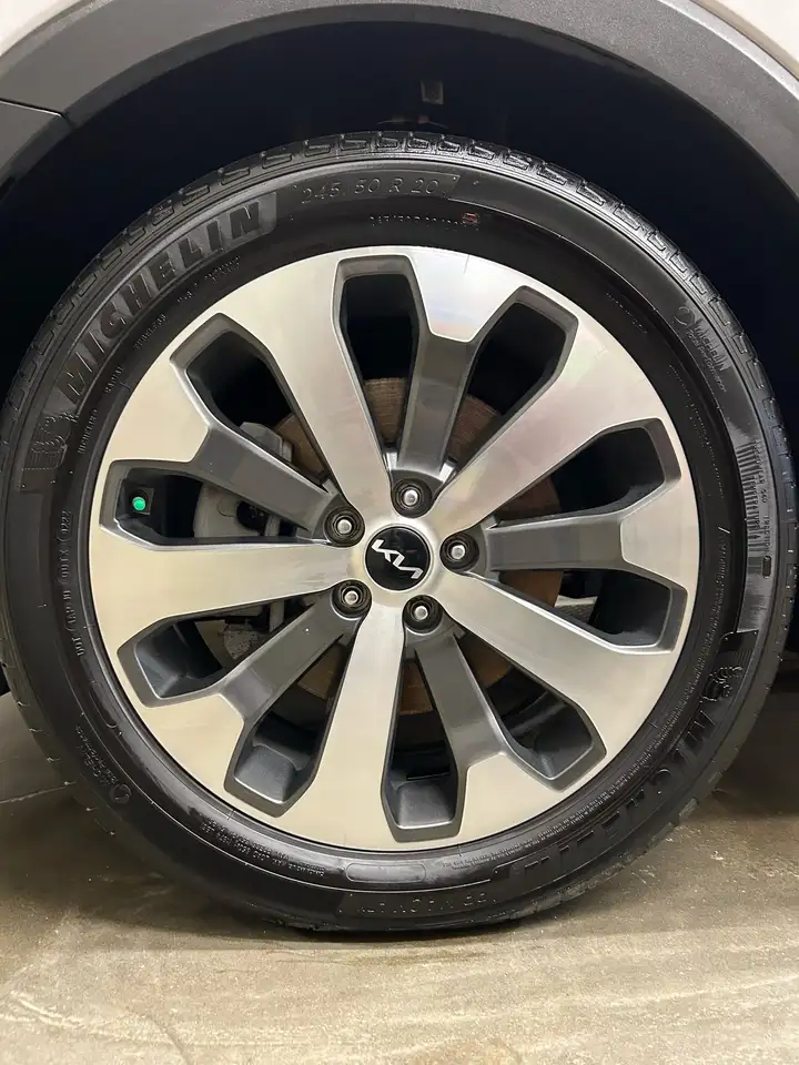Kia Telluride снимка Kia Telluride