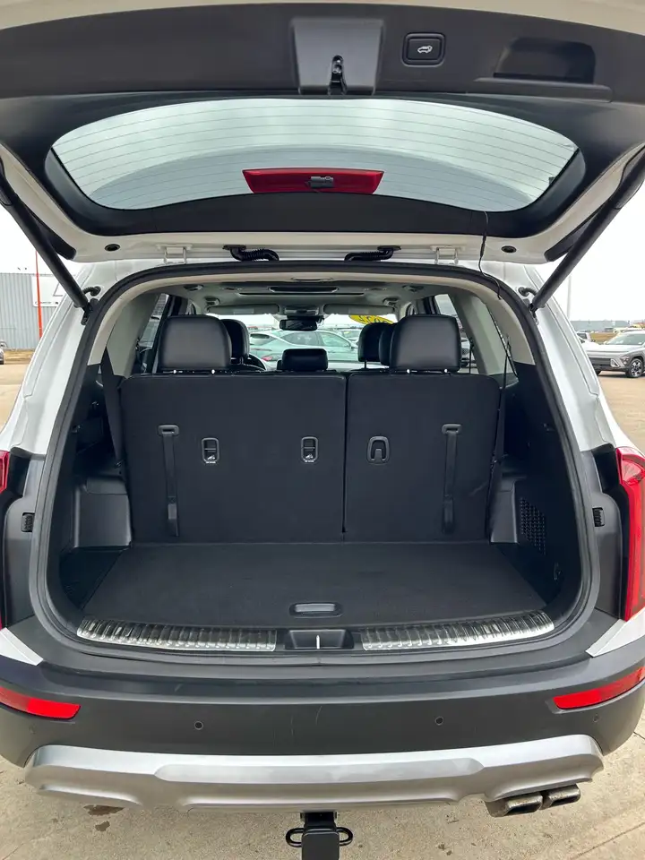 Kia Telluride снимка Kia Telluride