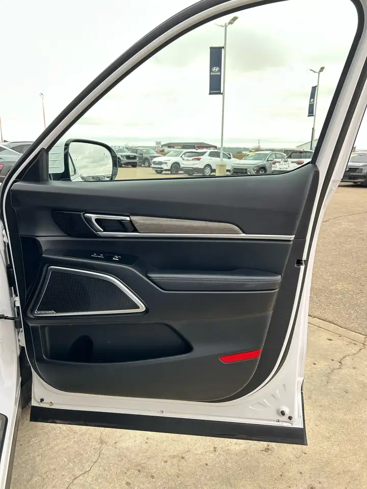 Kia Telluride снимка Kia Telluride