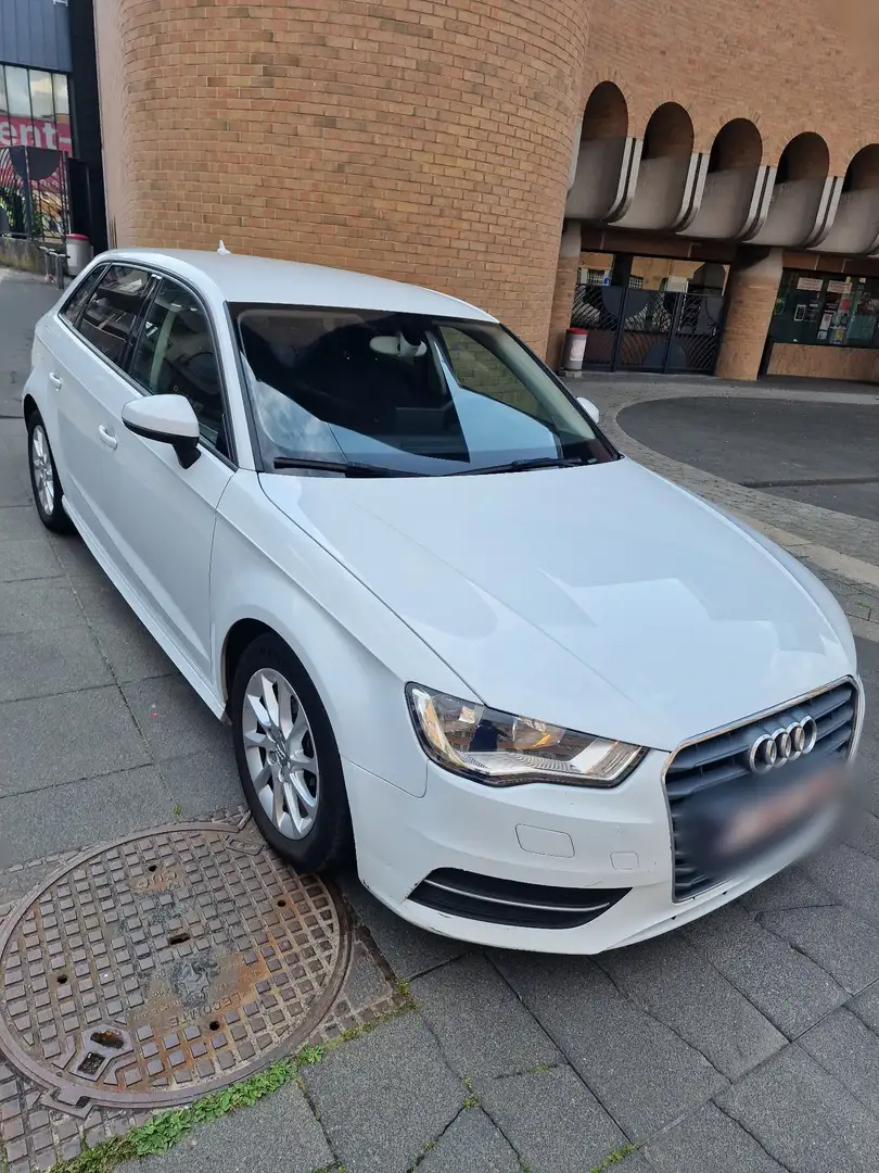 Audi A3 A3 Sportback 1.6 TDi Ambition Blanc - 1