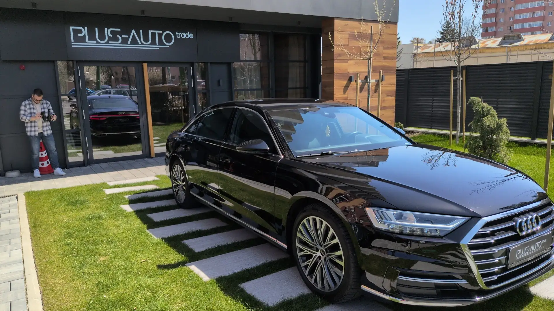 Audi A8 L 55 TFSI quattro tiptronic - 1