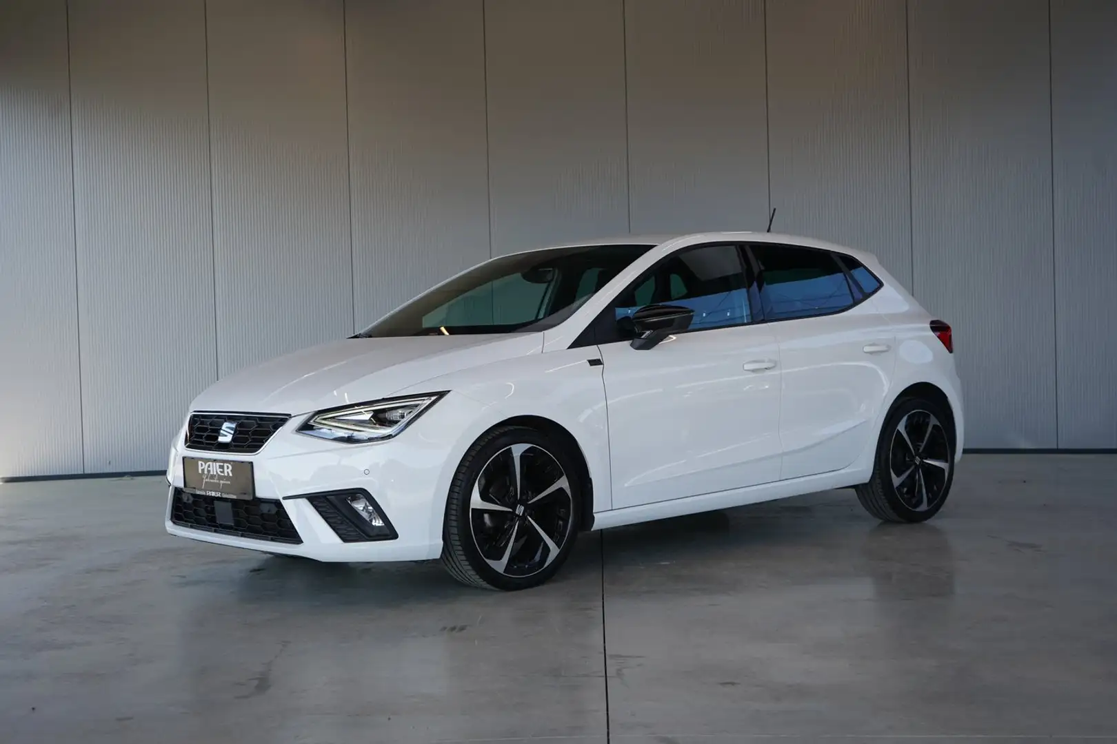 SEAT Ibiza FR 1.0 TSI Weiß - 1
