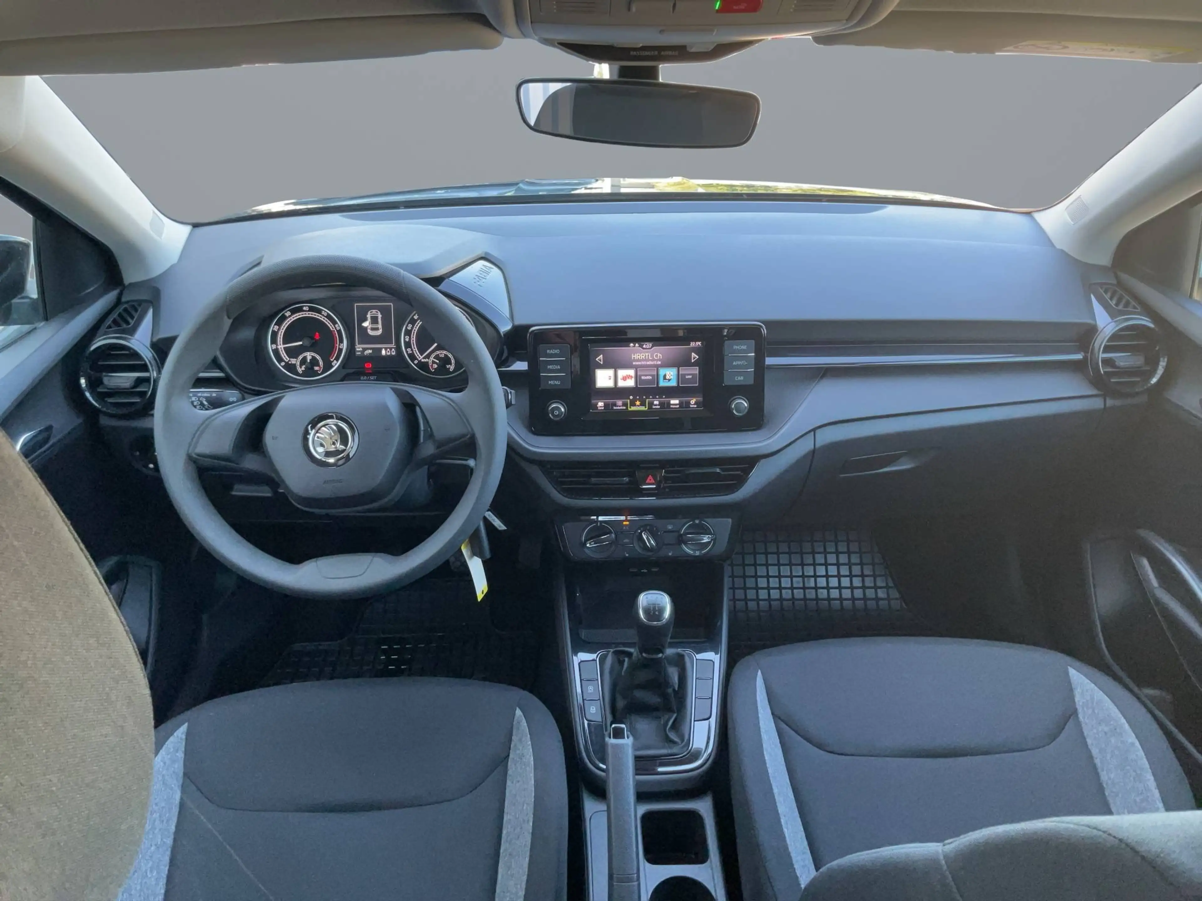Skoda Fabia Fabia Active 1,0 5-Gang mech. Sitzheizung PDC DAB — photo 16
