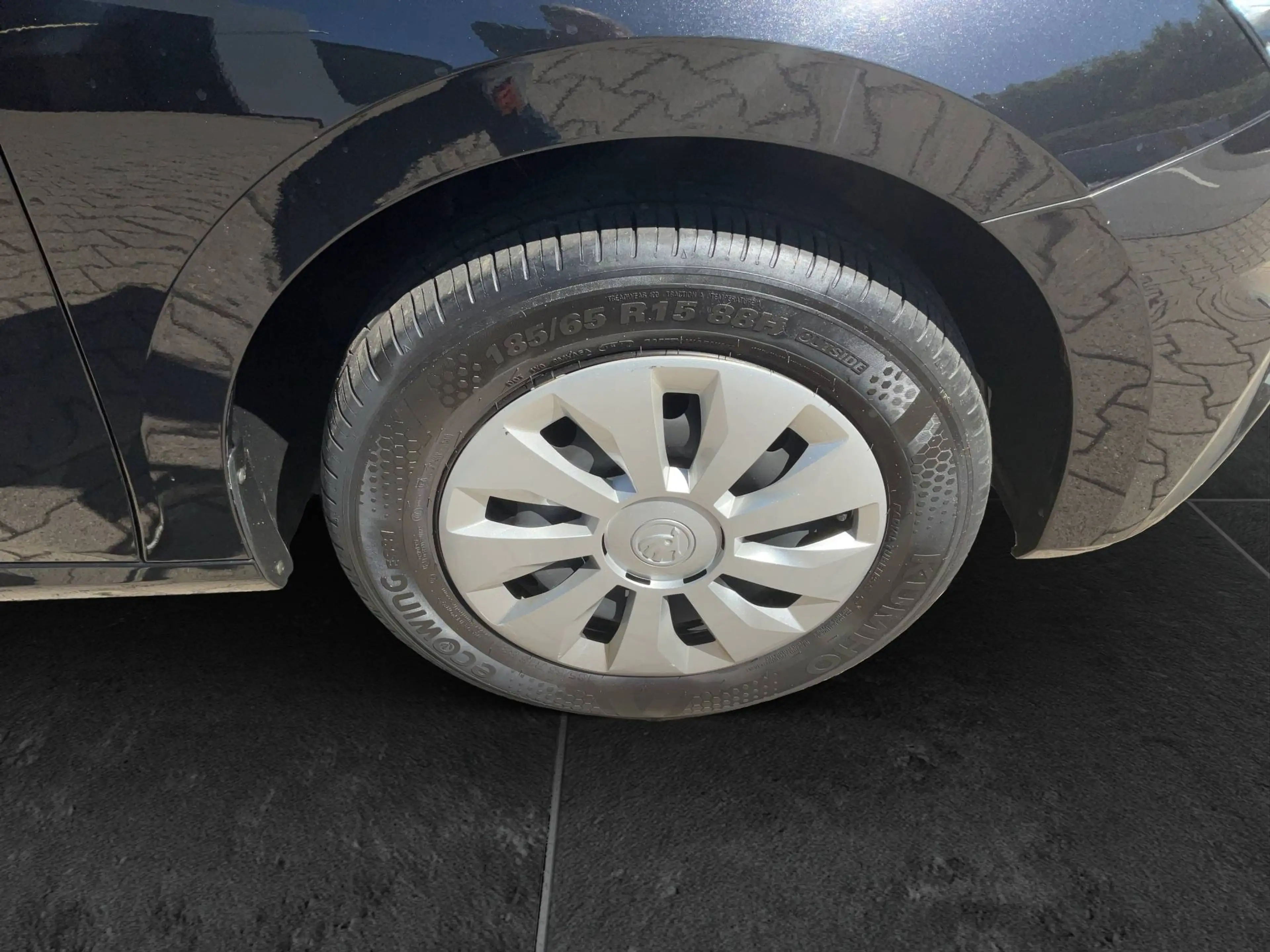 Skoda Fabia Fabia Active 1,0 5-Gang mech. Sitzheizung PDC DAB — photo 5