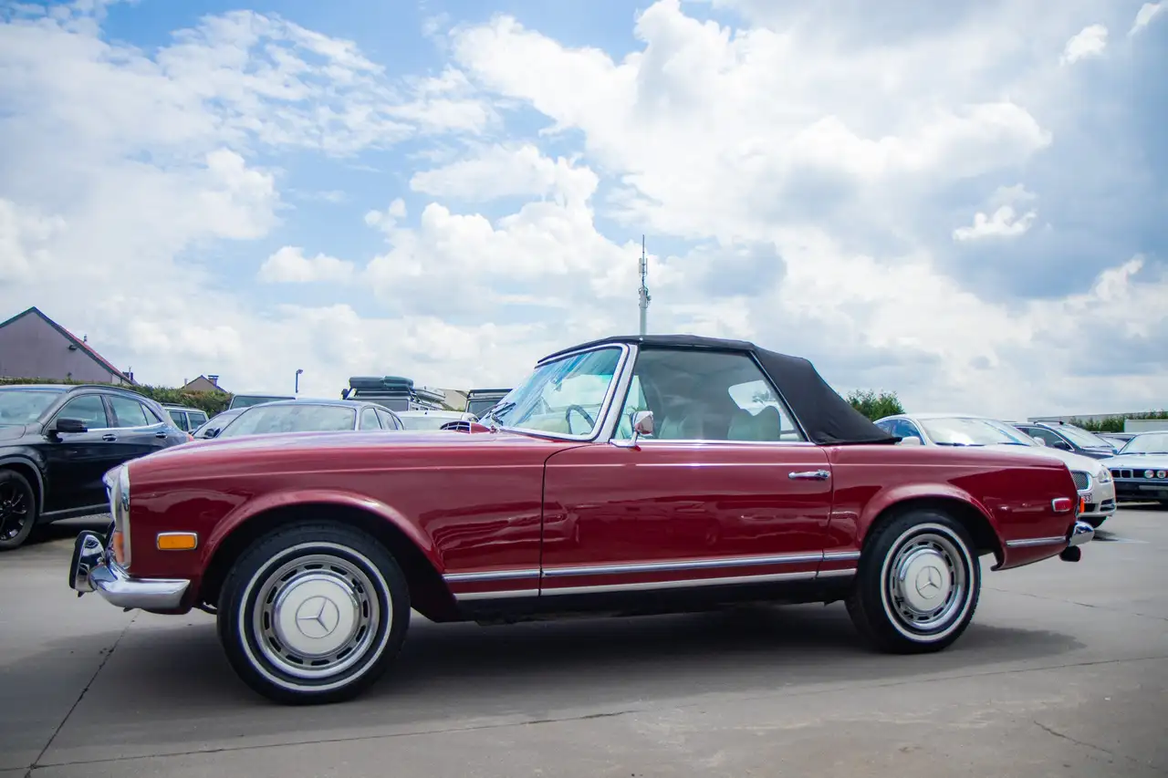 Mercedes-Benz SL 280 Pagoda Automaat / OLDTIMER / HISTORIEK / CABRIO / LEDER / RADIO !, foto 11