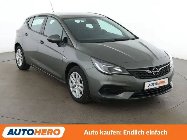 Opel Astra view 8