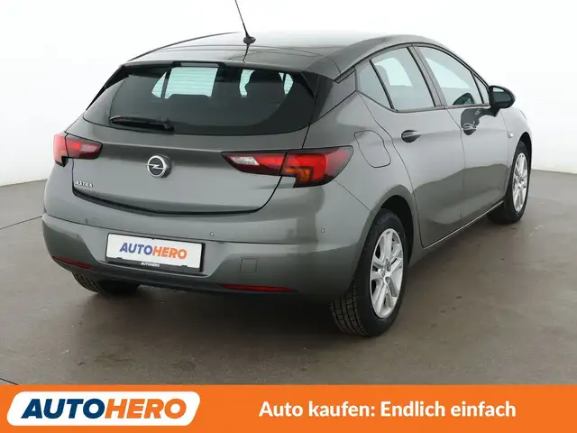 Opel Astra view 6
