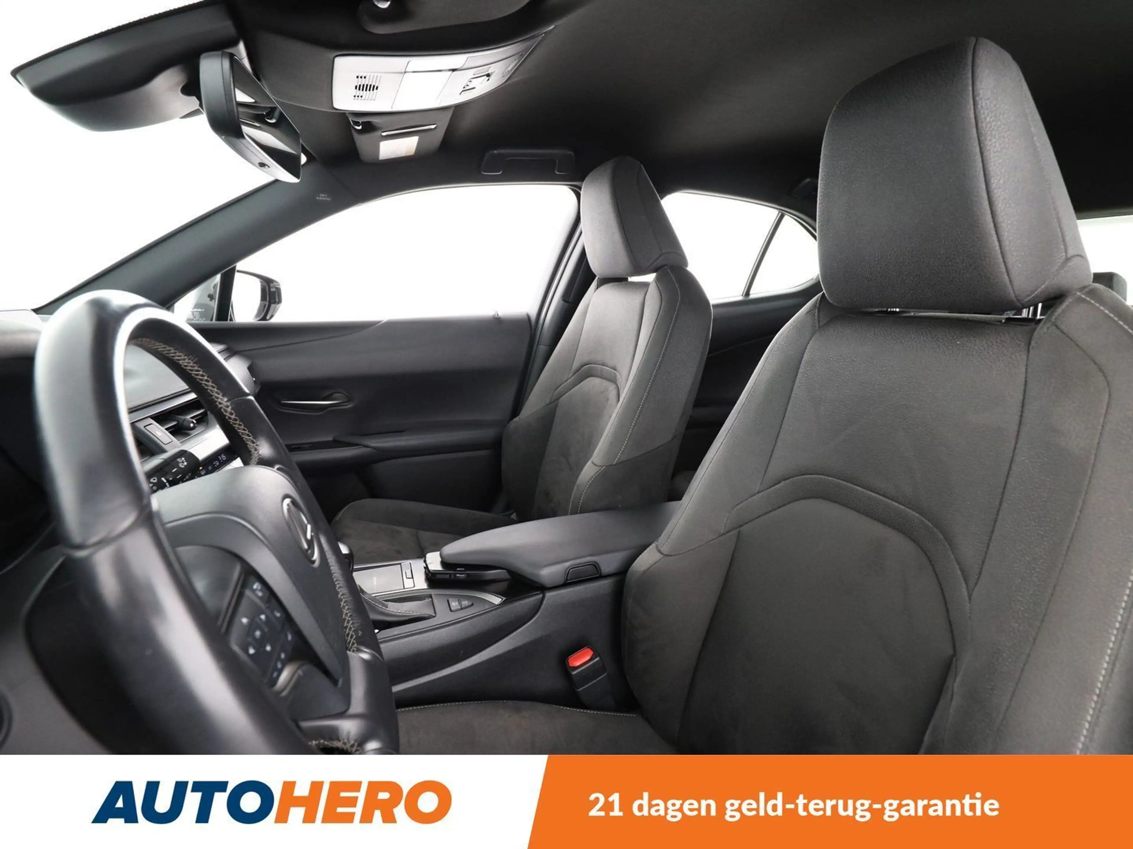 Lexus UX 250h UX 250h — photo 10