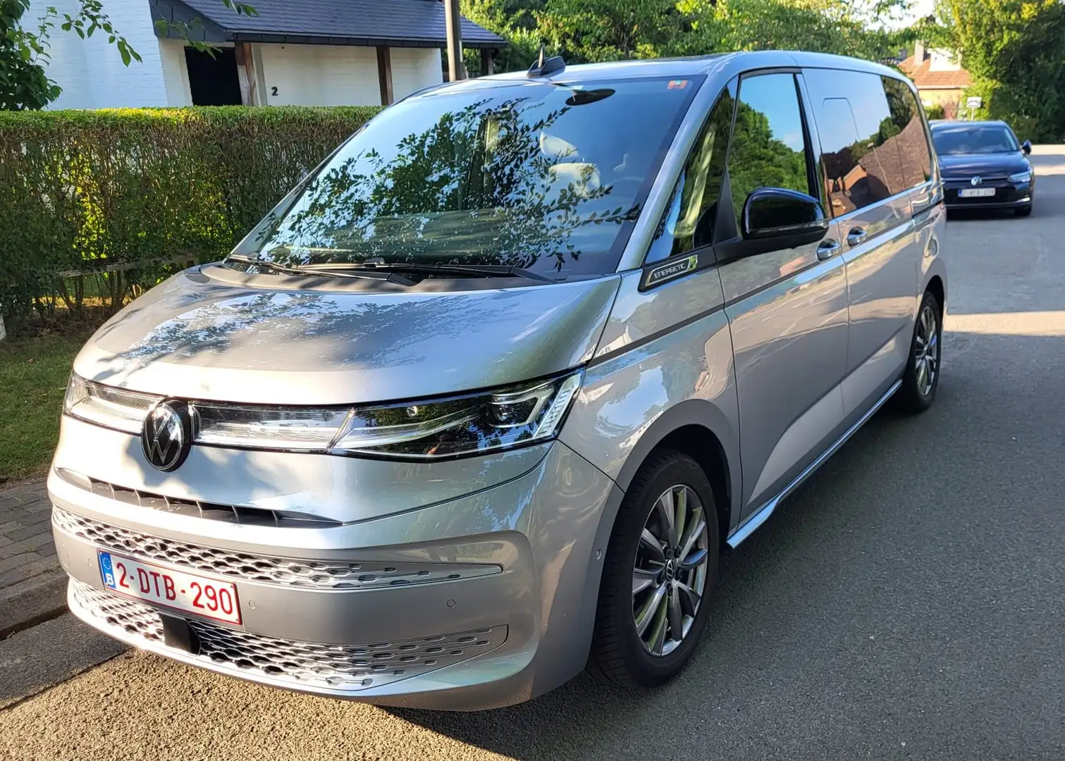 Volkswagen T7 Multivan Multivan eHybrid 1.4 TSI Energetic DSG (160kW) Argent - 1
