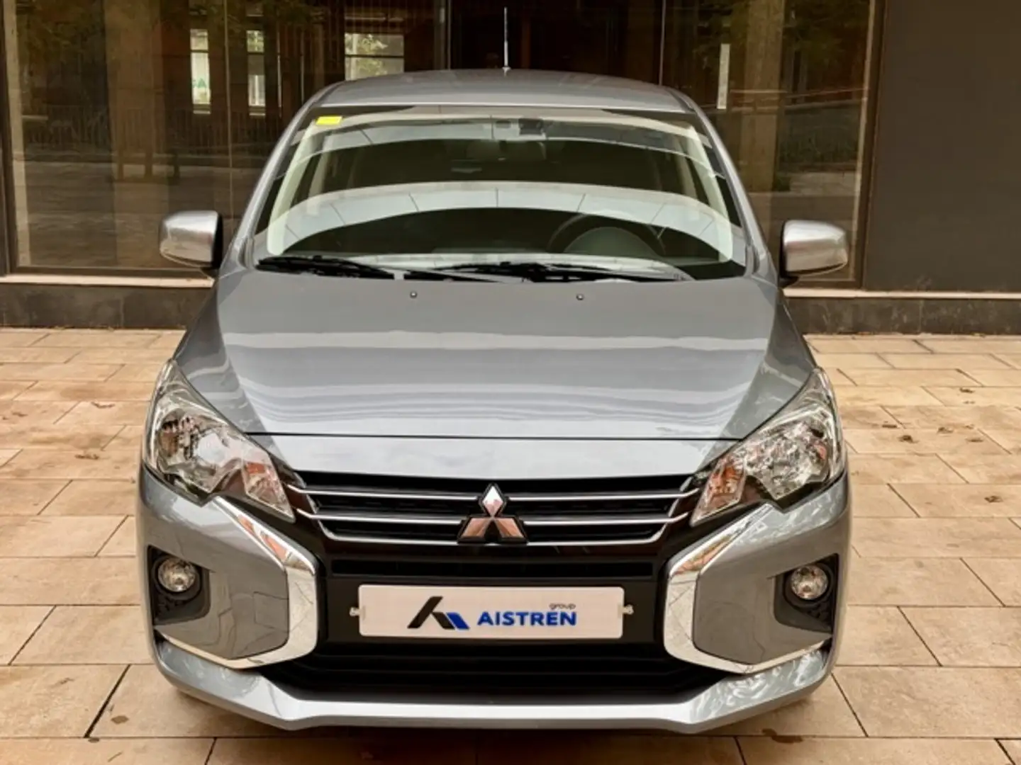 Mitsubishi Space Star 120 MPI Kaiteki CVT Gris - 2