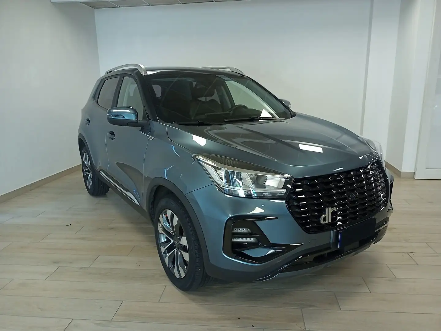 DR Automobiles DR5.0 1.5 Turbo CVT Bi-Fuel GPL Argent - 1