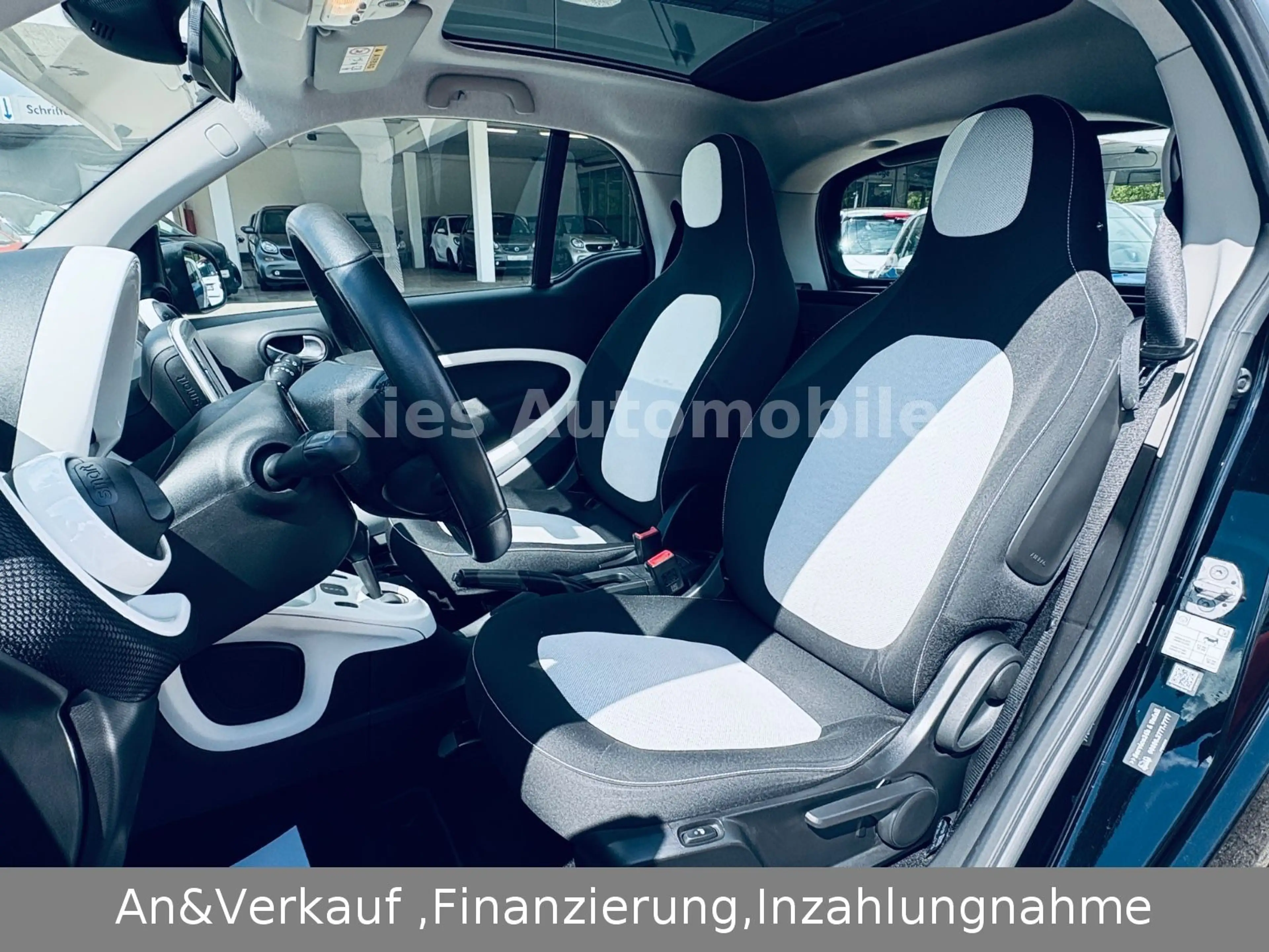 smart forTwo Passion AUTOM/NAVI/PANO/SITZH/KLIMA/2HAND — photo 14