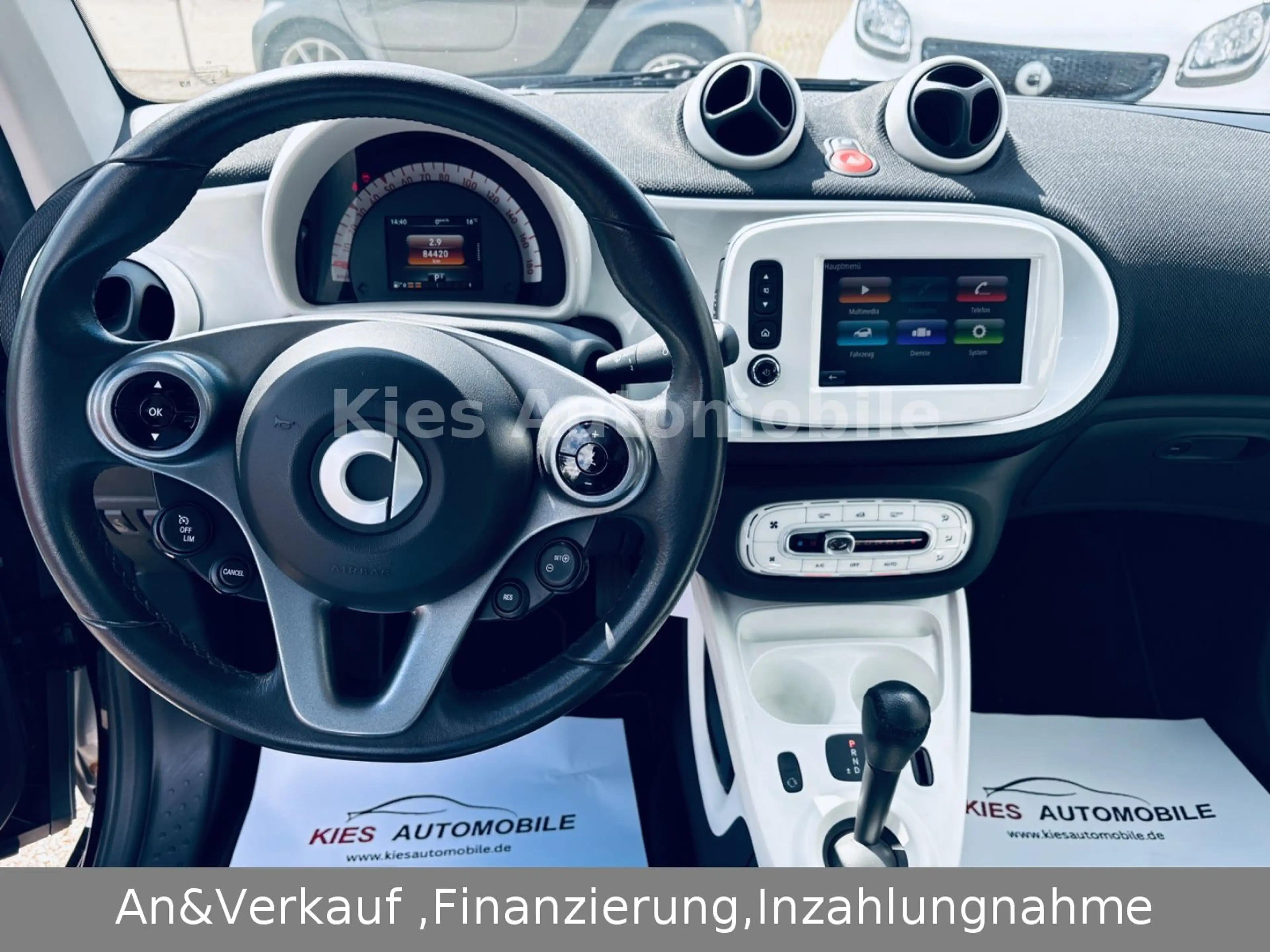 smart forTwo Passion AUTOM/NAVI/PANO/SITZH/KLIMA/2HAND — photo 9