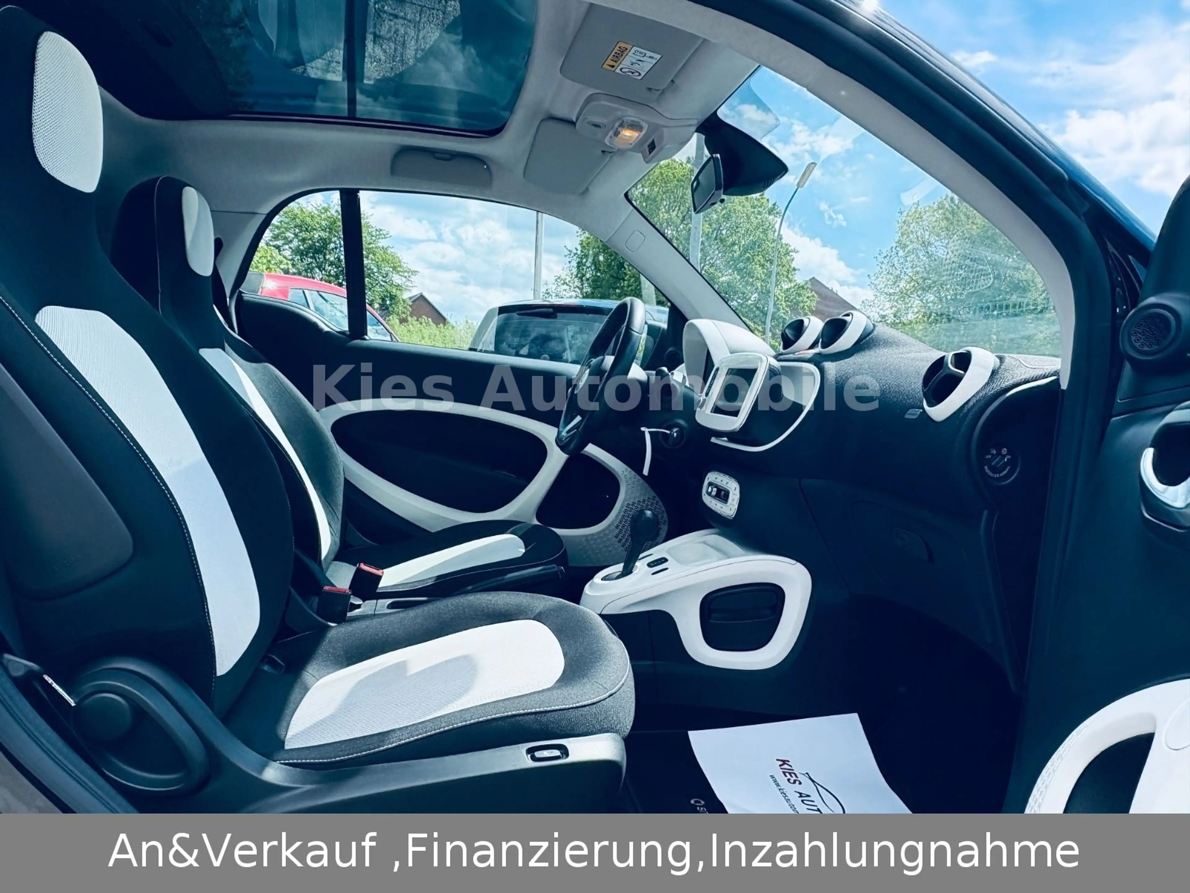 smart forTwo Passion AUTOM/NAVI/PANO/SITZH/KLIMA/2HAND — photo 12