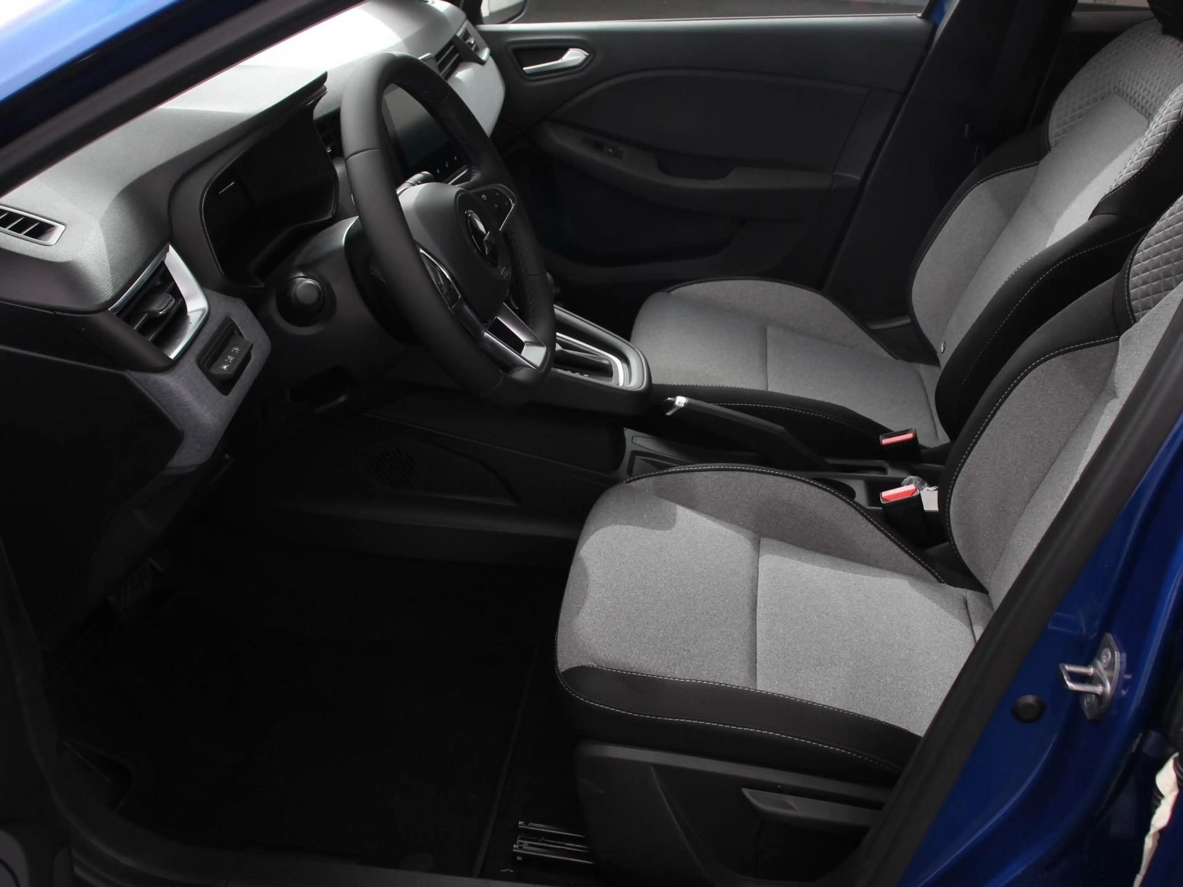 Mitsubishi Colt 1.6 HEV Automaat Intense | DEMO ! | Navigatie Appl — photo 9