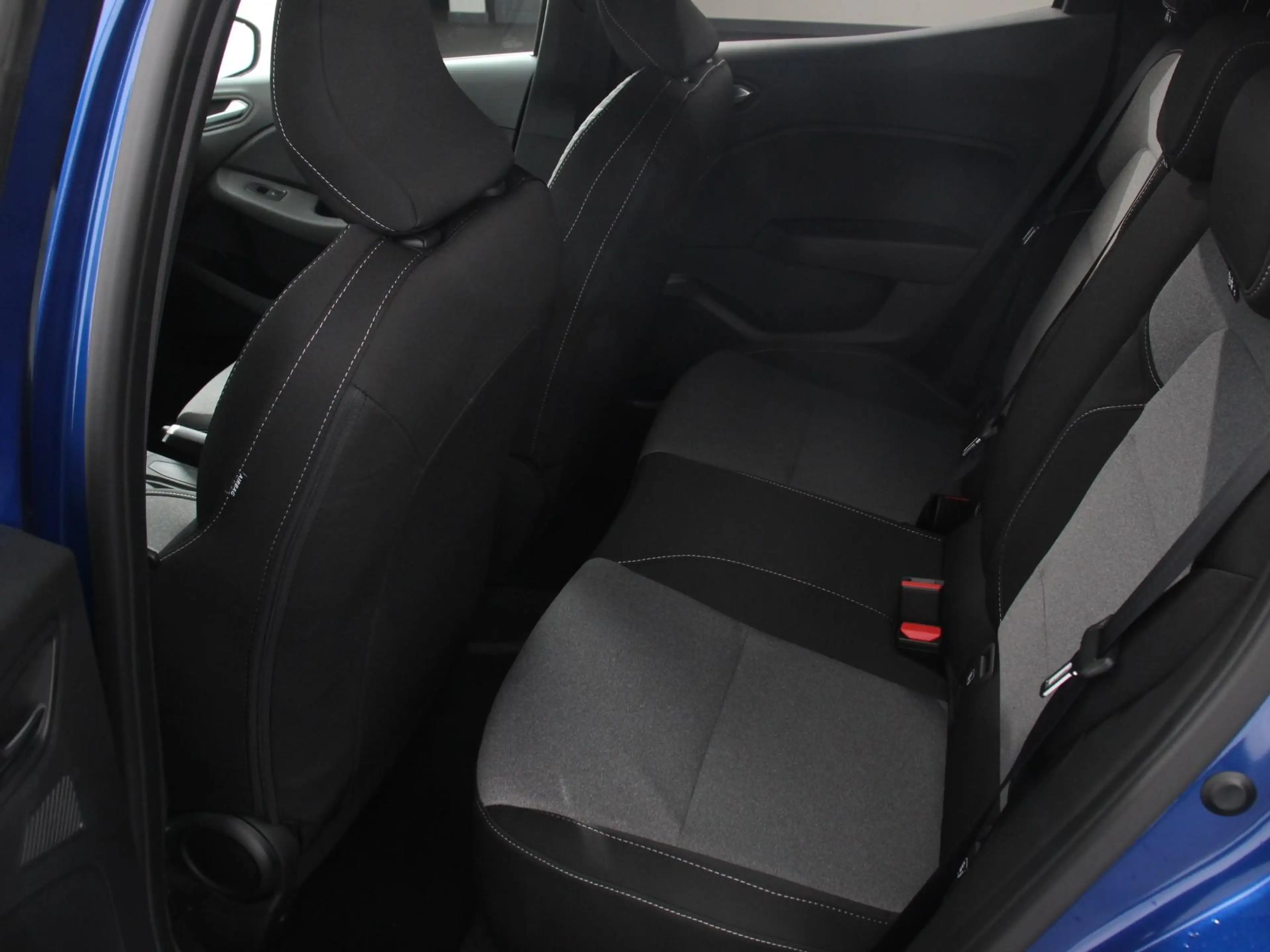 Mitsubishi Colt 1.6 HEV Automaat Intense | DEMO ! | Navigatie Appl — photo 11