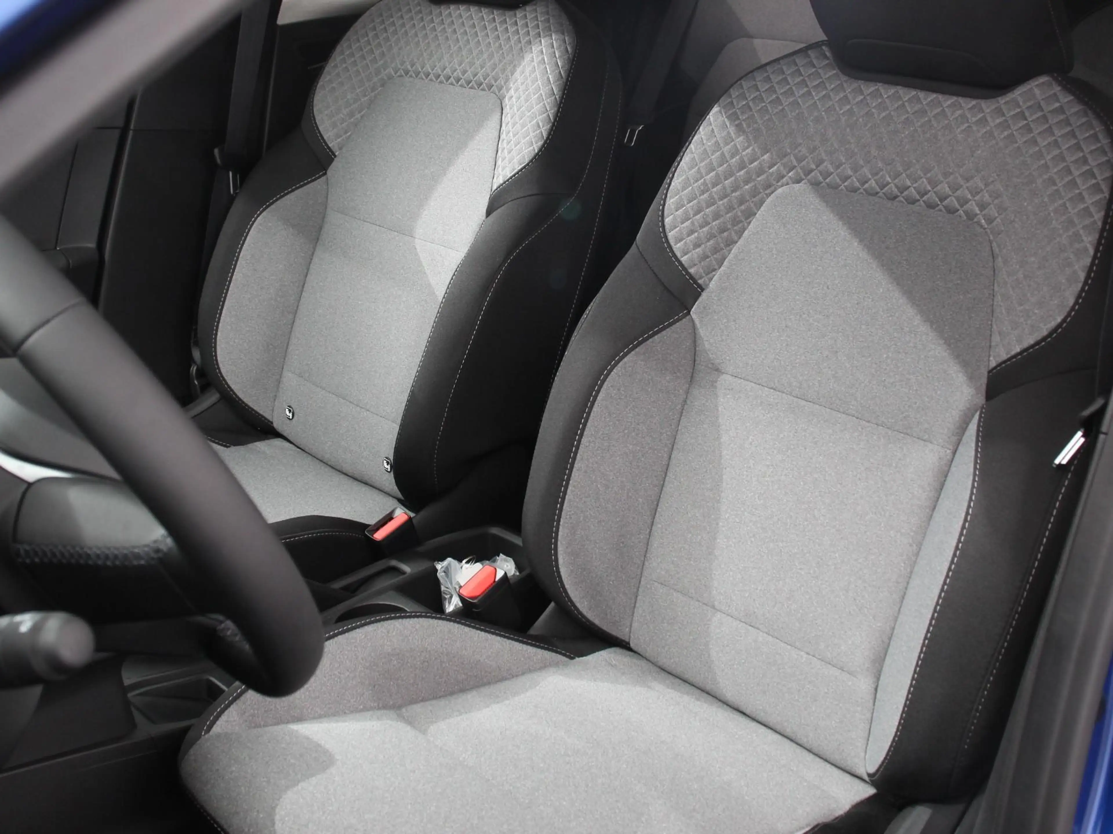 Mitsubishi Colt 1.6 HEV Automaat Intense | DEMO ! | Navigatie Appl — photo 10