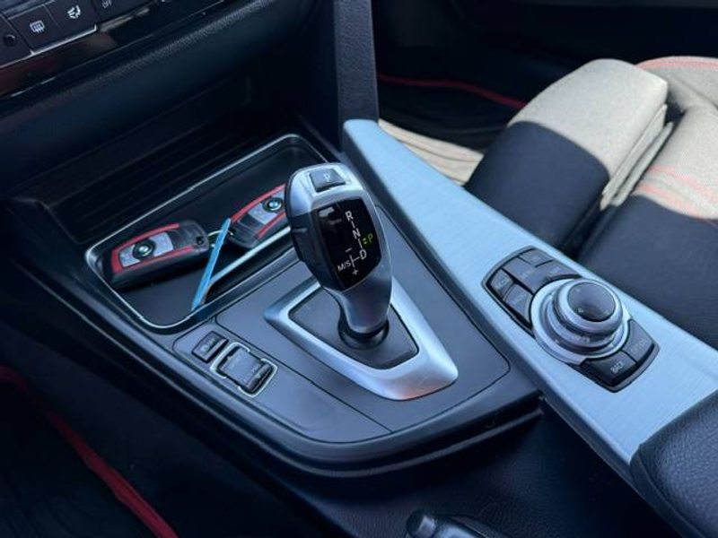 BMW 318 2.0Da FACELIFT PACK SPORT Euro 6b LED NAVI PDC — photo 9