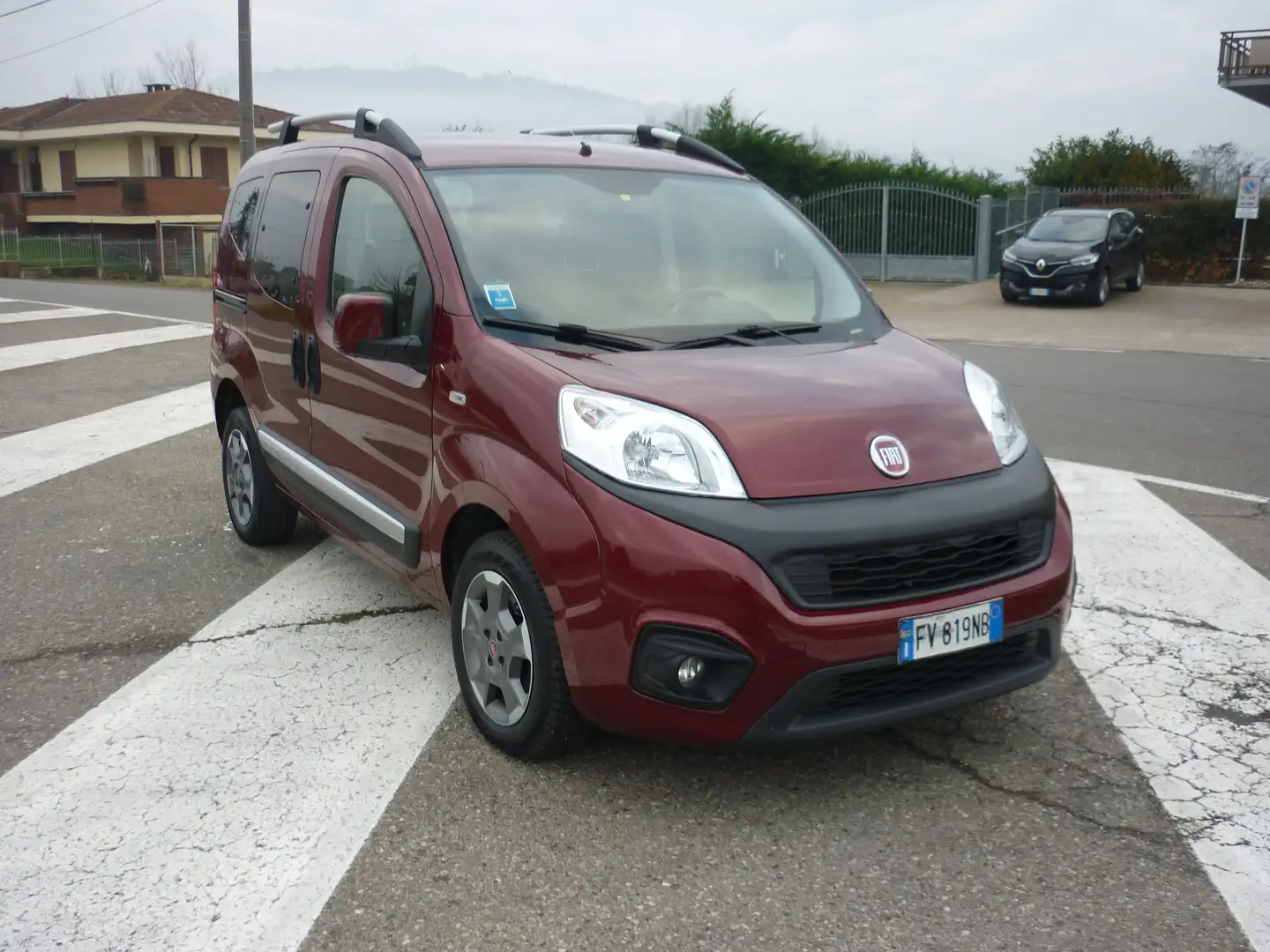 Fiat Qubo Qubo 2017 1.3 mjt 16v Trekking 95cv my19 Rosso - 1