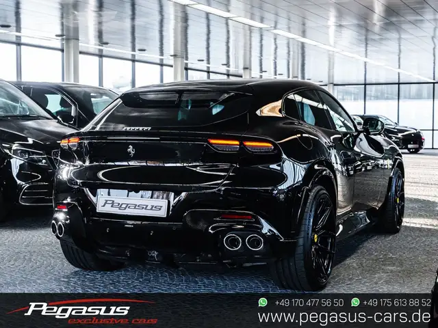 Ferrari Purosangue view 5