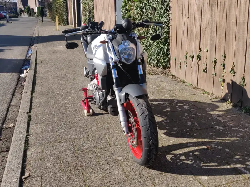 Yamaha MT-03 - foto 3