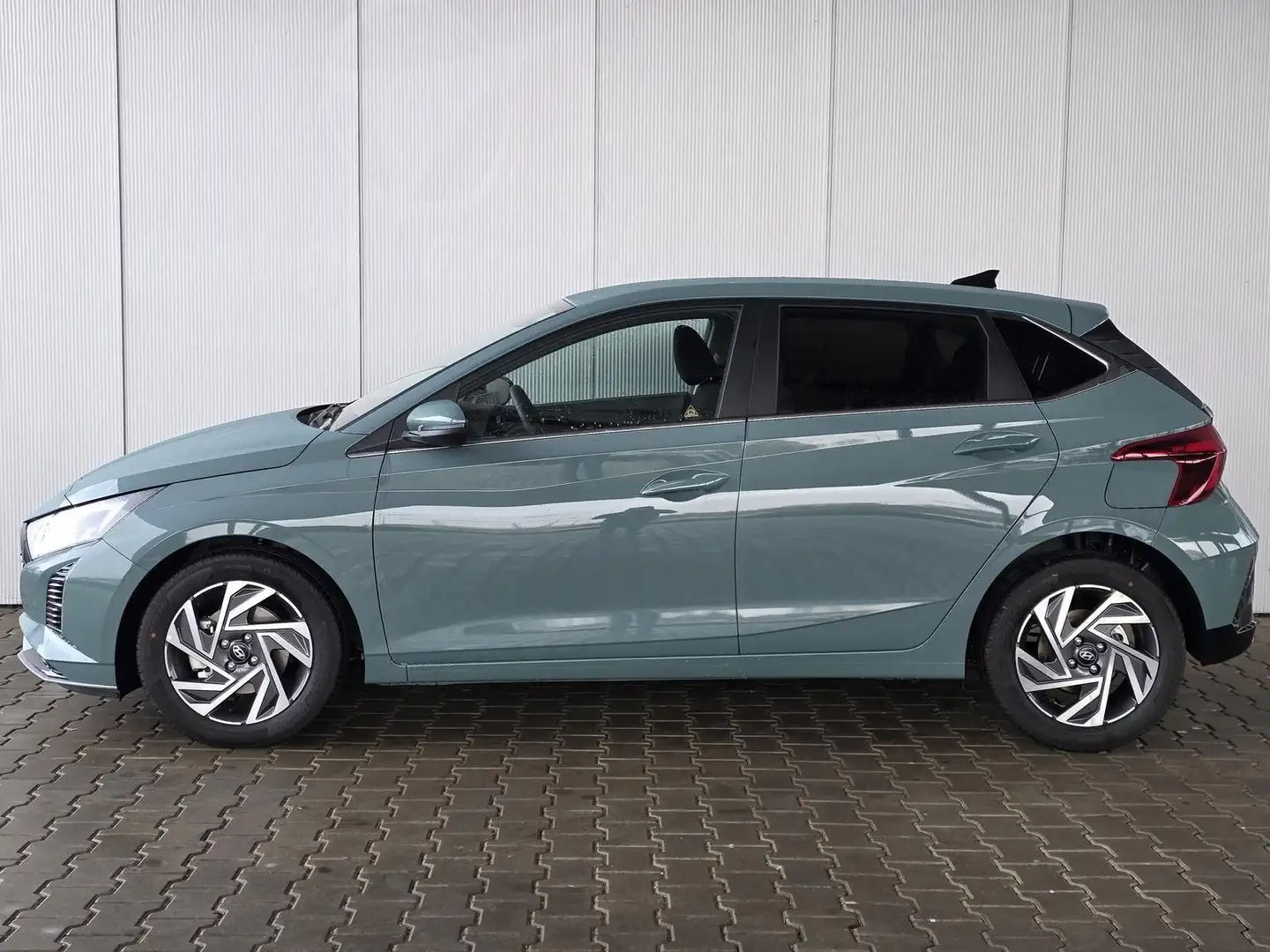 Hyundai i20 GO LED Sitzhzg Lnkrhzg Nav  Kamera Garantie Verde - 2