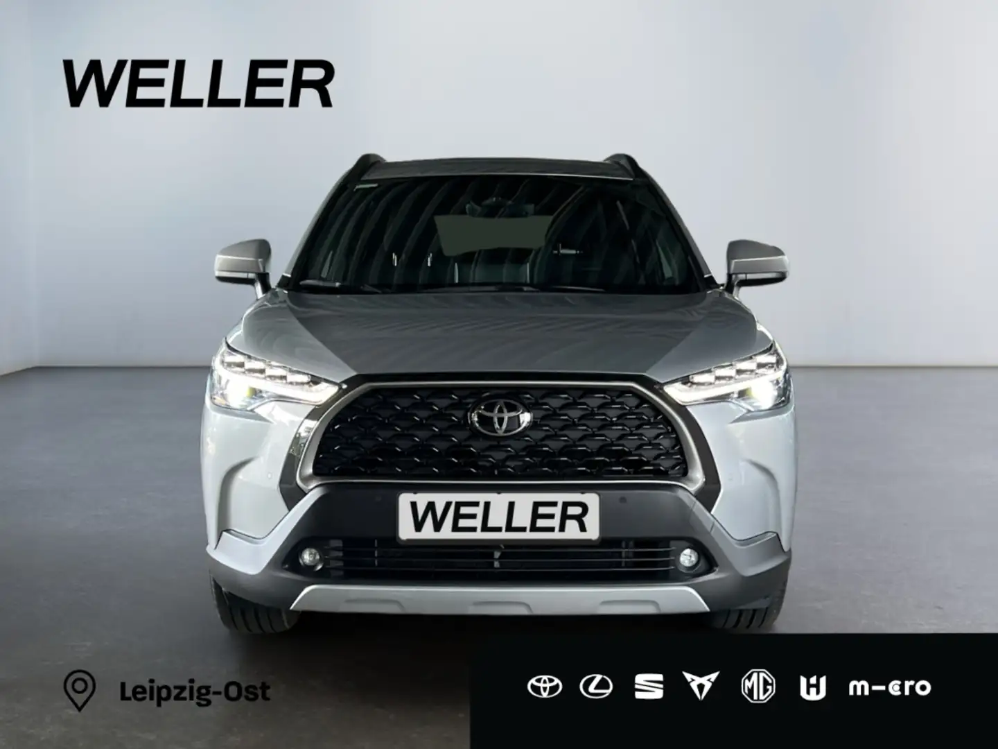 Toyota Corolla Cross Hybrid 1.8 Team D *Navi*LED*CarPlay* Silber - 2