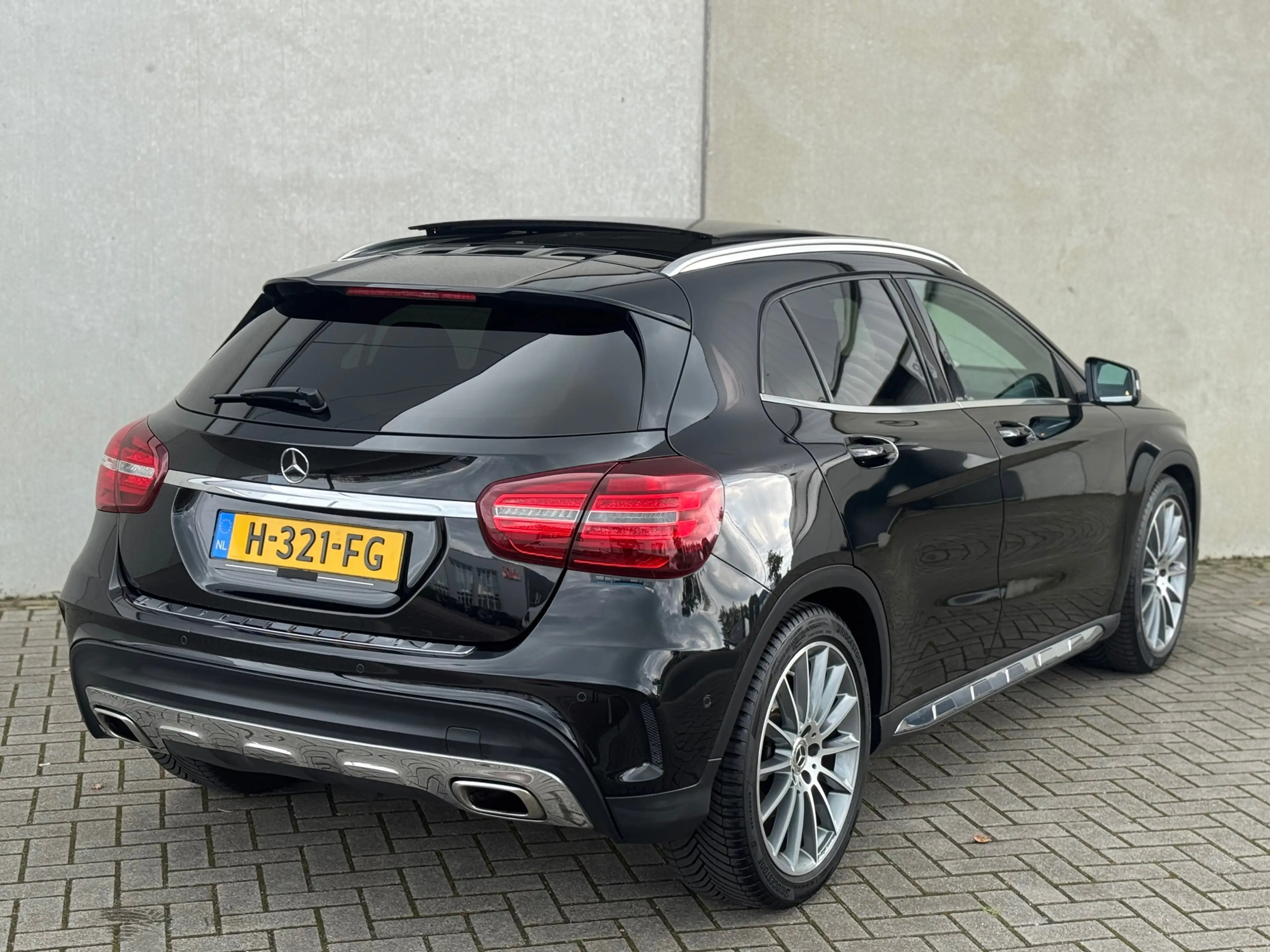 Mercedes-Benz GLA 250 AMG 4Matic Premium Plus PANO DAK TREKHAAK — photo 7