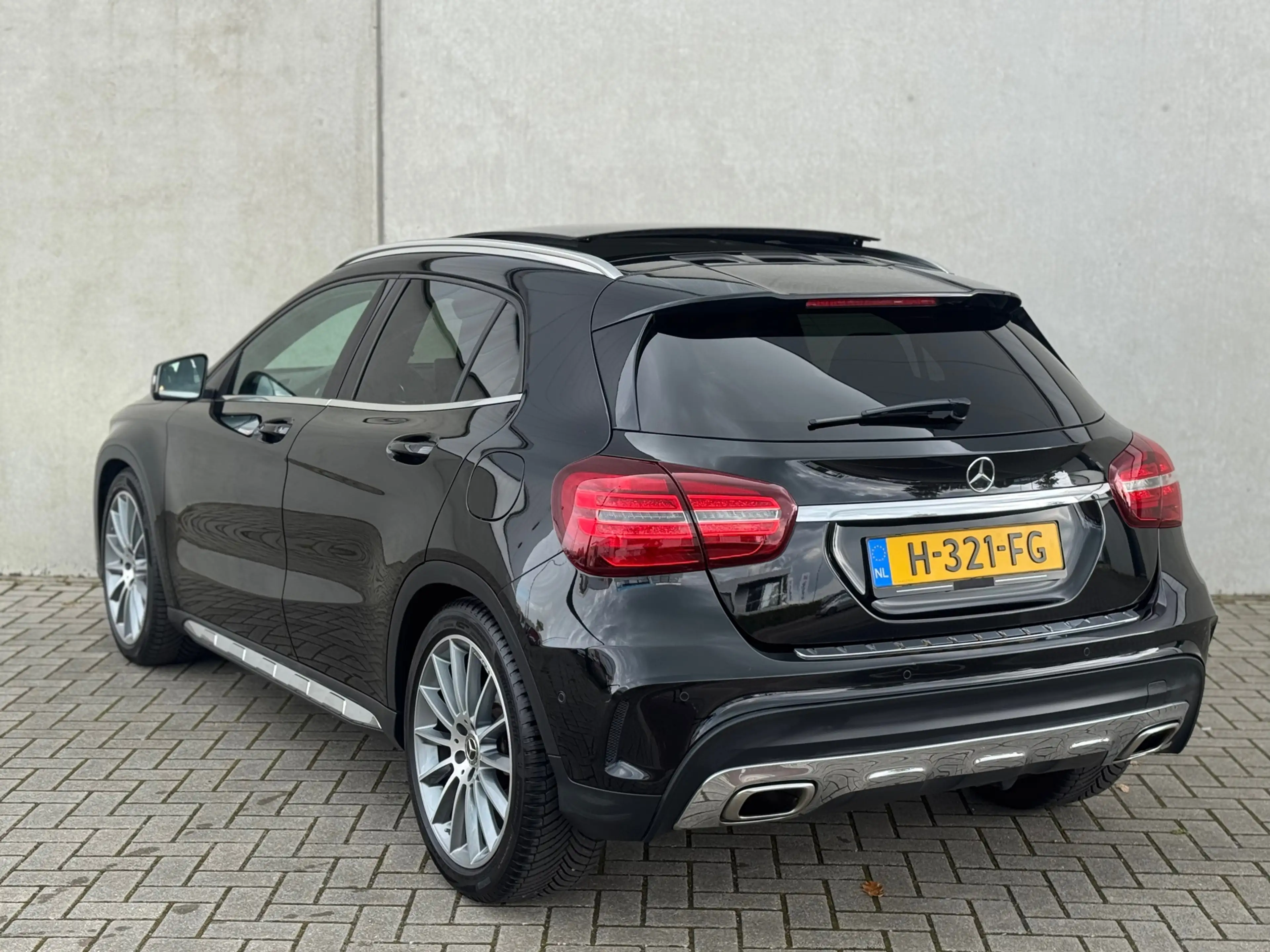 Mercedes-Benz GLA 250 AMG 4Matic Premium Plus PANO DAK TREKHAAK — photo 6