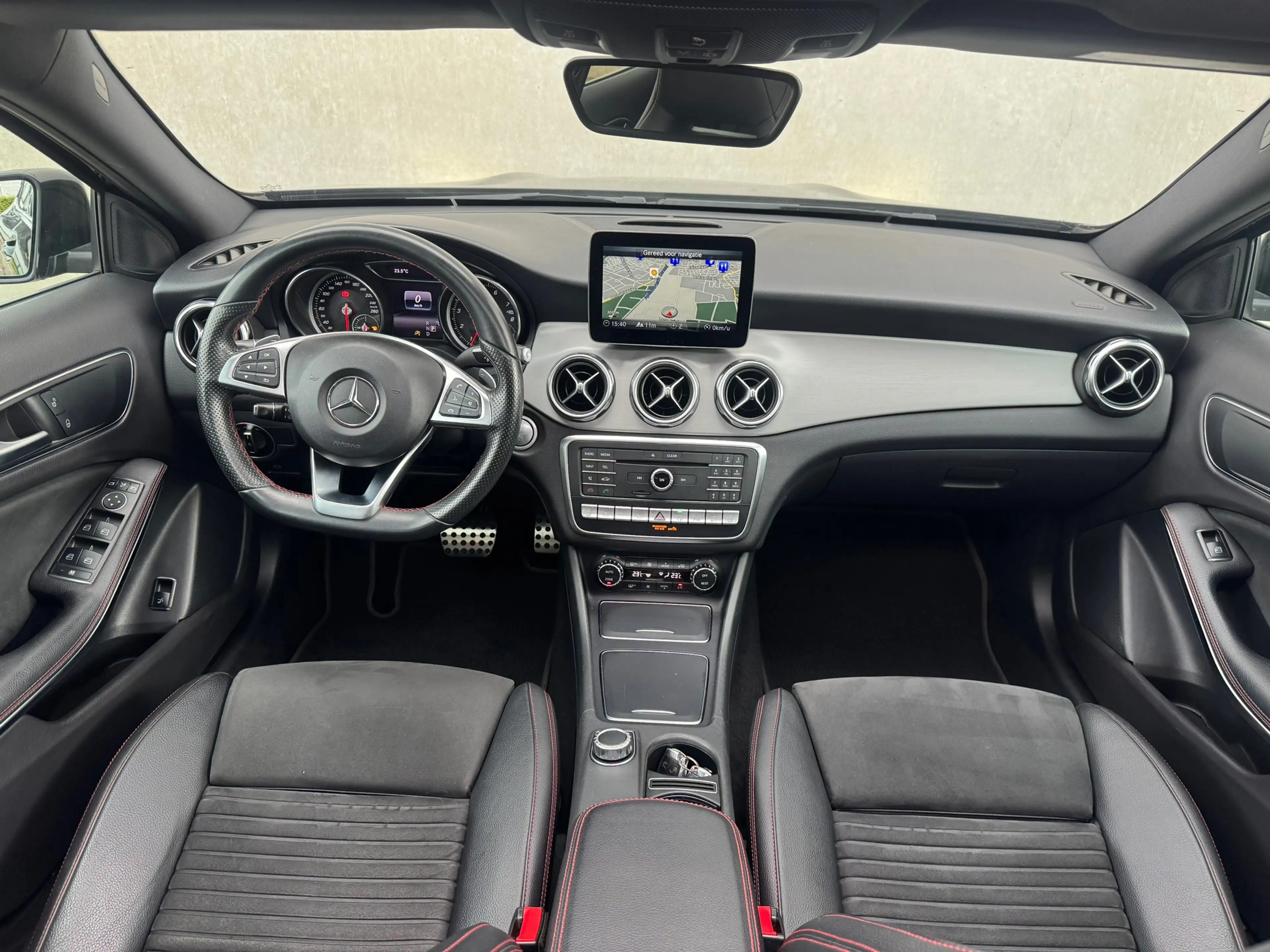 Mercedes-Benz GLA 250 AMG 4Matic Premium Plus PANO DAK TREKHAAK — photo 8