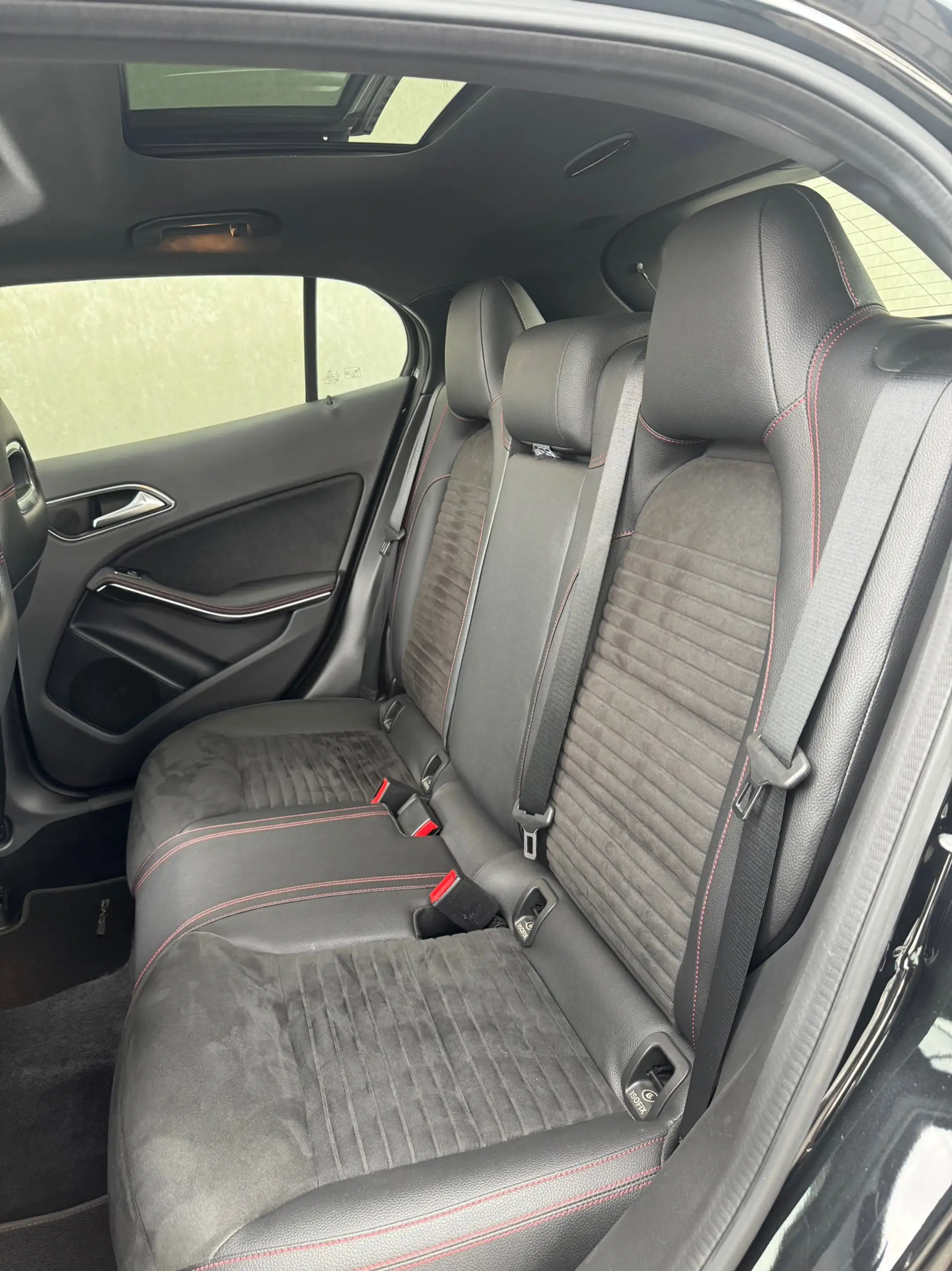 Mercedes-Benz GLA 250 AMG 4Matic Premium Plus PANO DAK TREKHAAK — photo 10