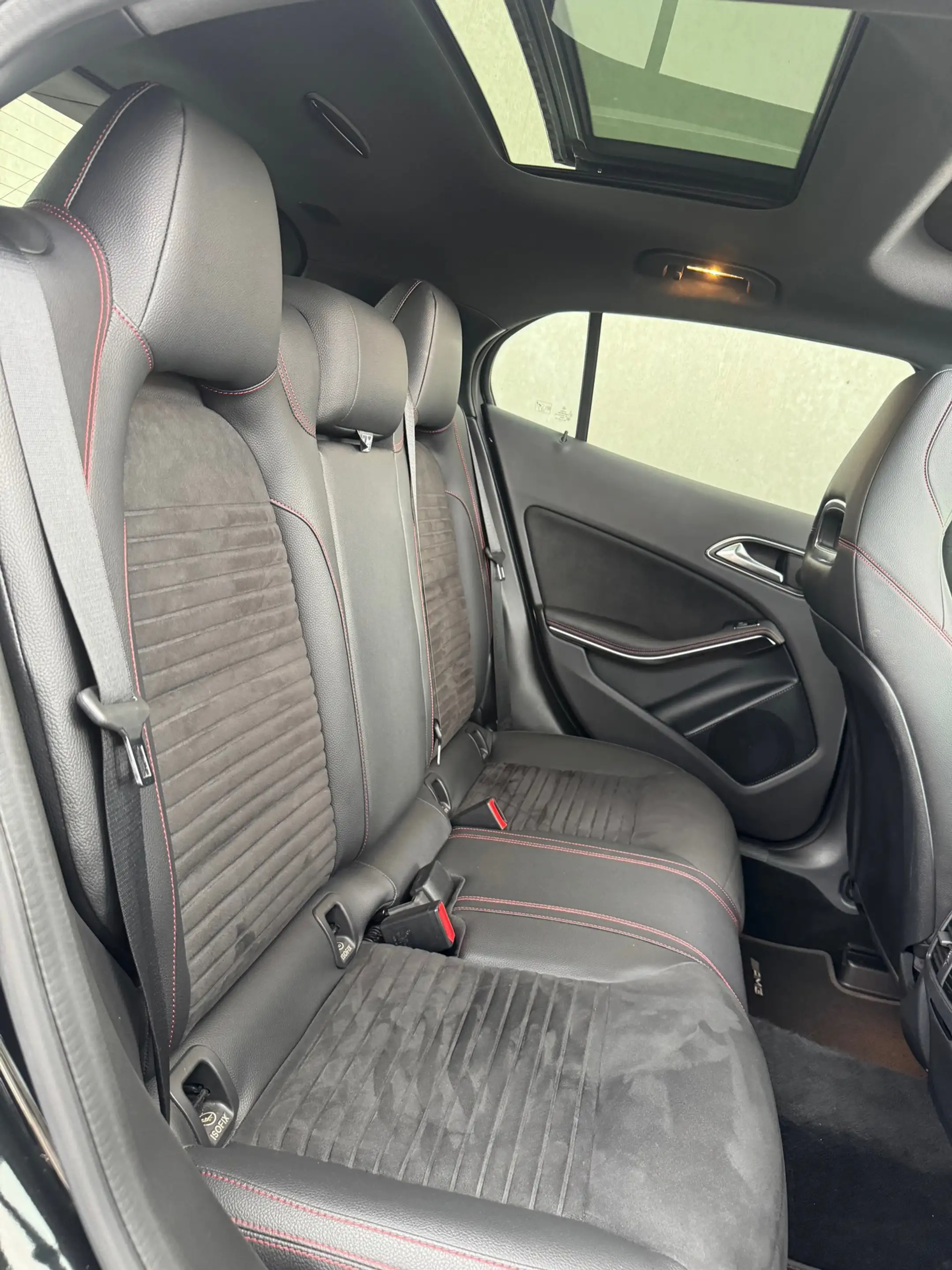 Mercedes-Benz GLA 250 AMG 4Matic Premium Plus PANO DAK TREKHAAK — photo 29