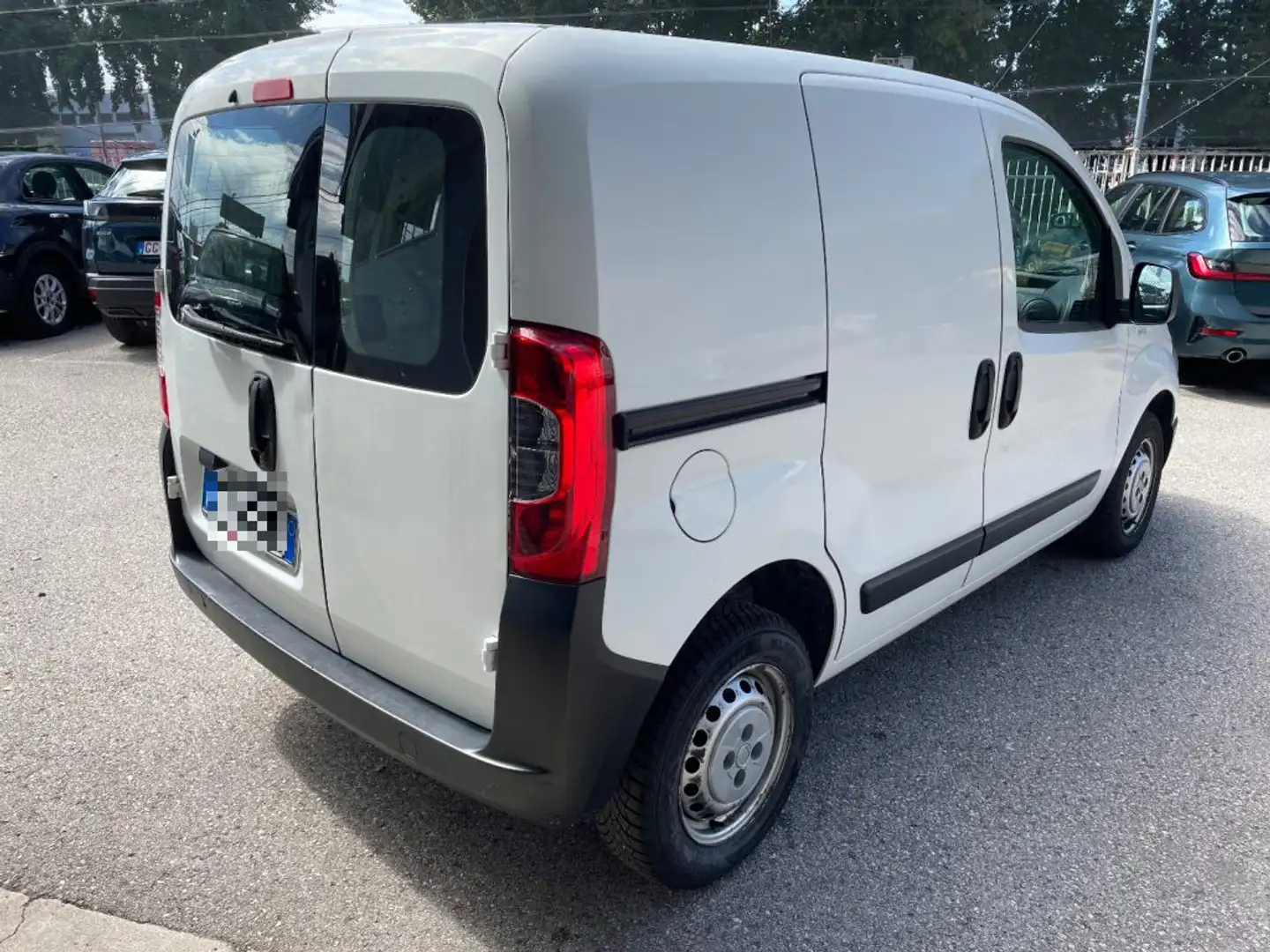 Fiat Fiorino 1.3 MJT 80CV Cargo SX Beyaz - 2