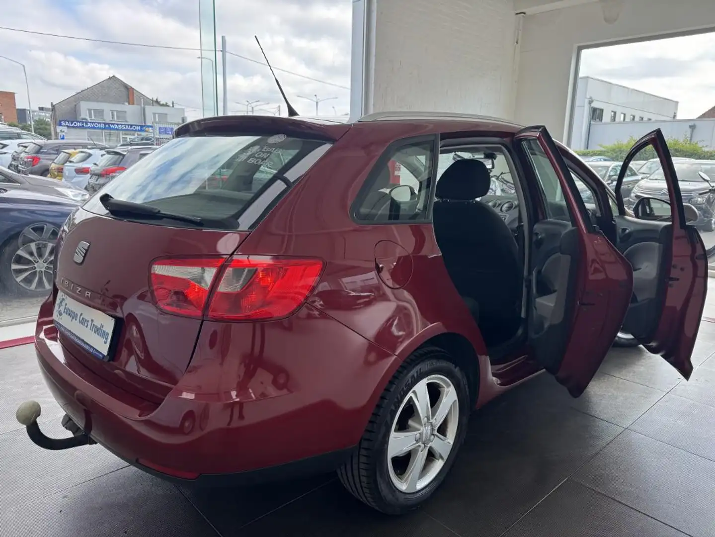 SEAT Ibiza 1.4 85 CH ATTELAGE GAR 3M Rojo - 2