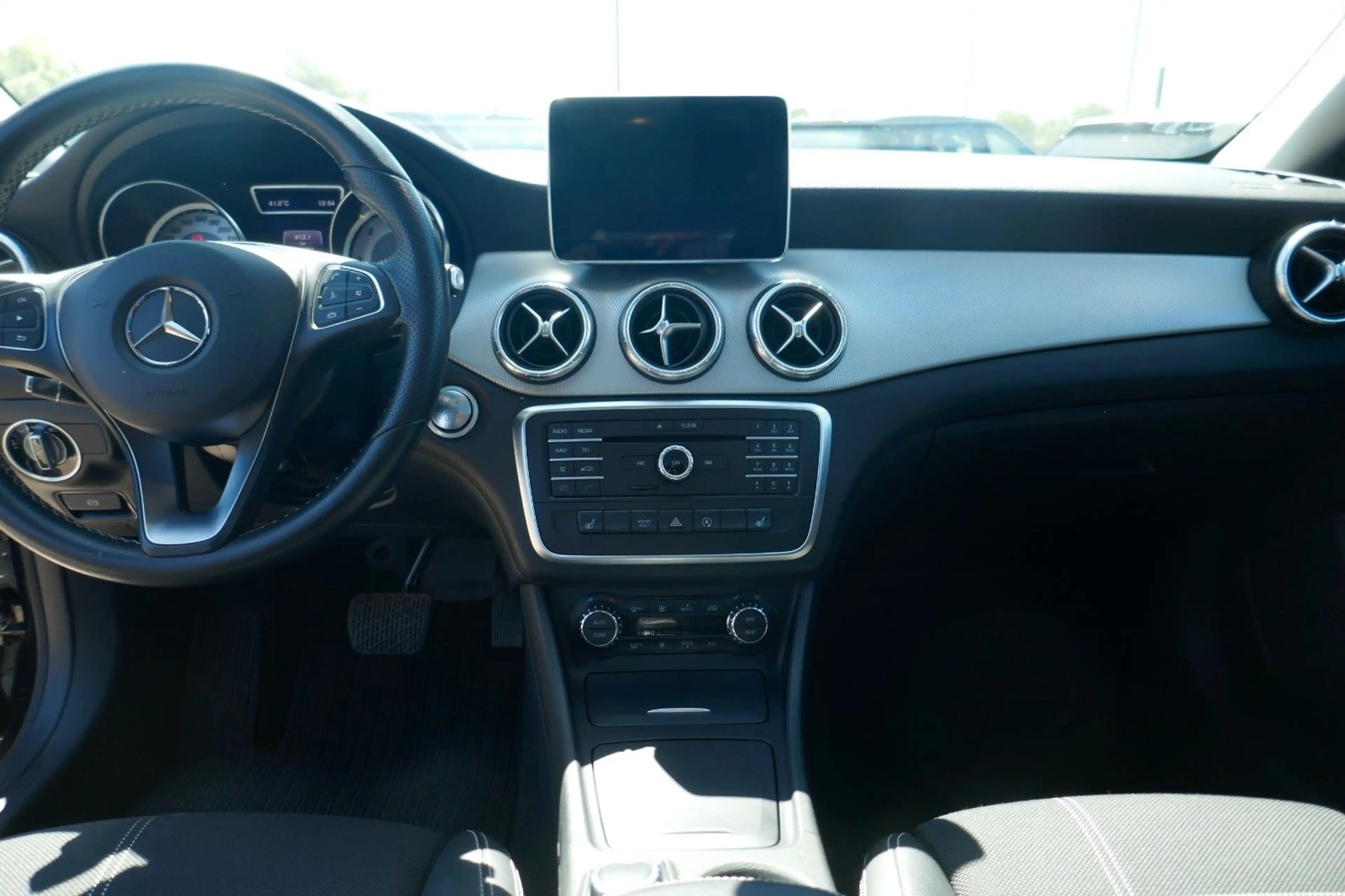 Mercedes-Benz CLA 220 CLA 220 d 4MATIC DCT Shooting Brake BI-XENON — photo 12